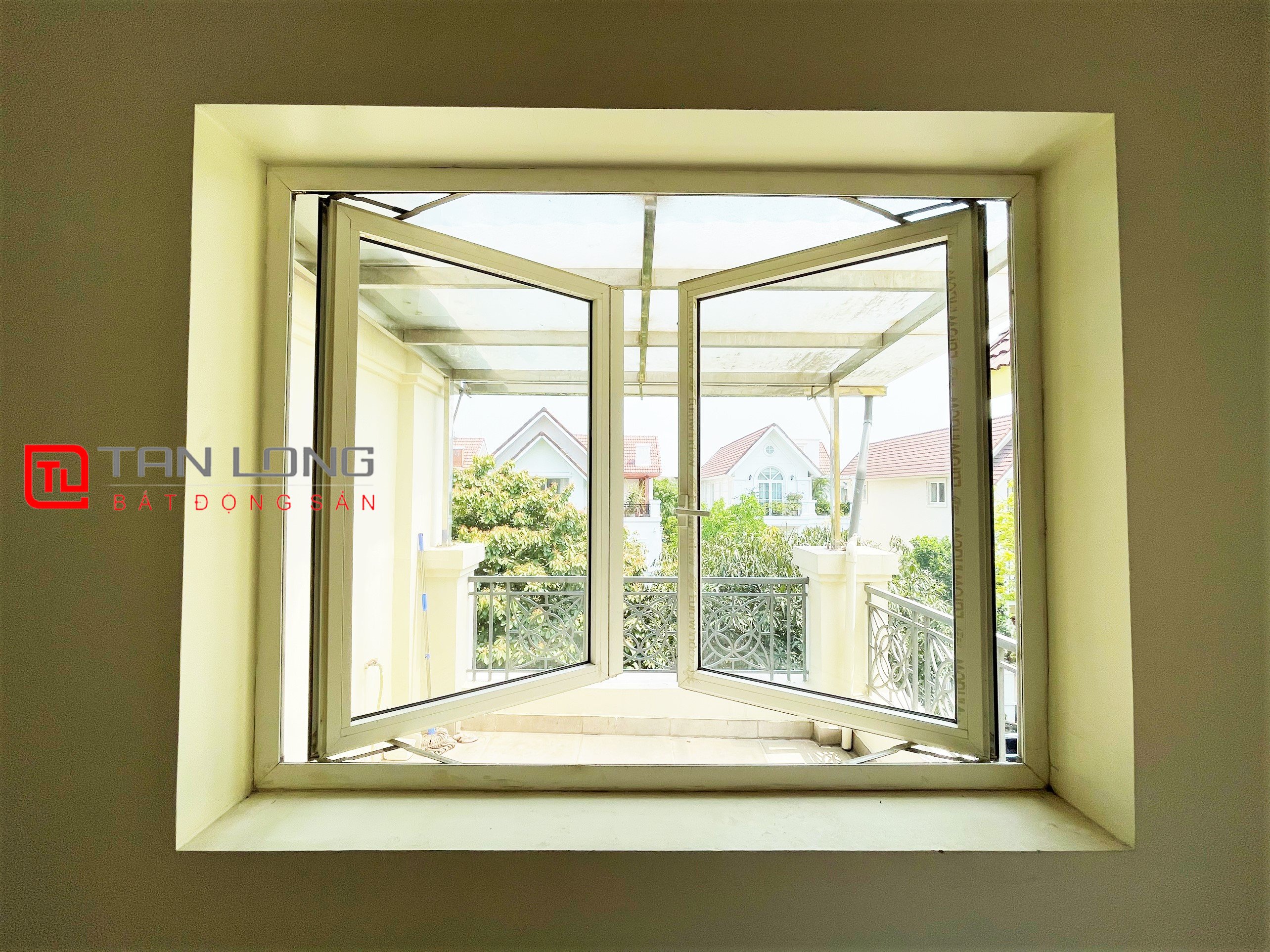 Cho thuê biệt thự 4 phòng ngủ tại Vinhomes Riverside Long Biên 13