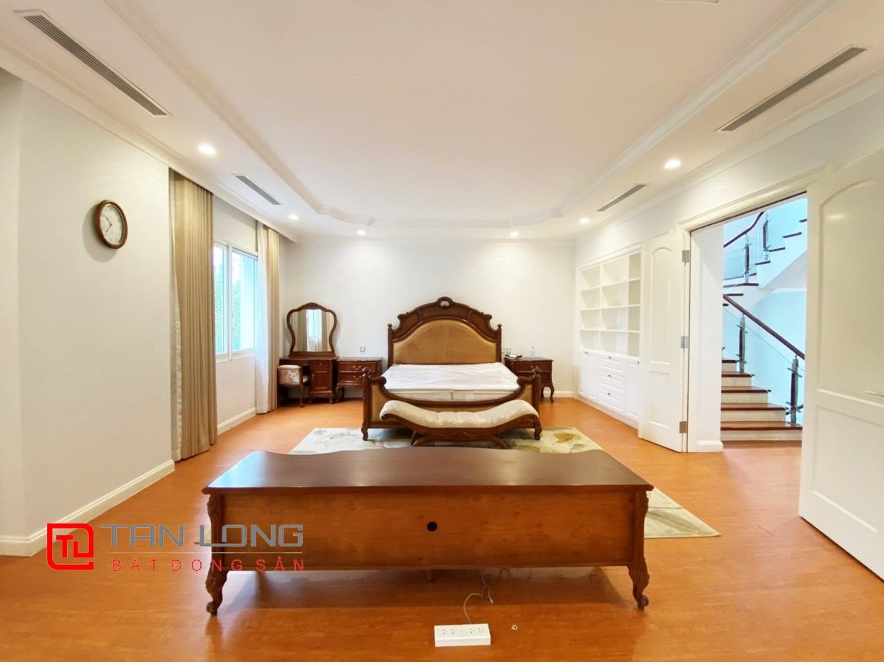 Cho thuê biệt thụ 5 phòng ngủ Bằng Lăng Vinhomes Riverside 10