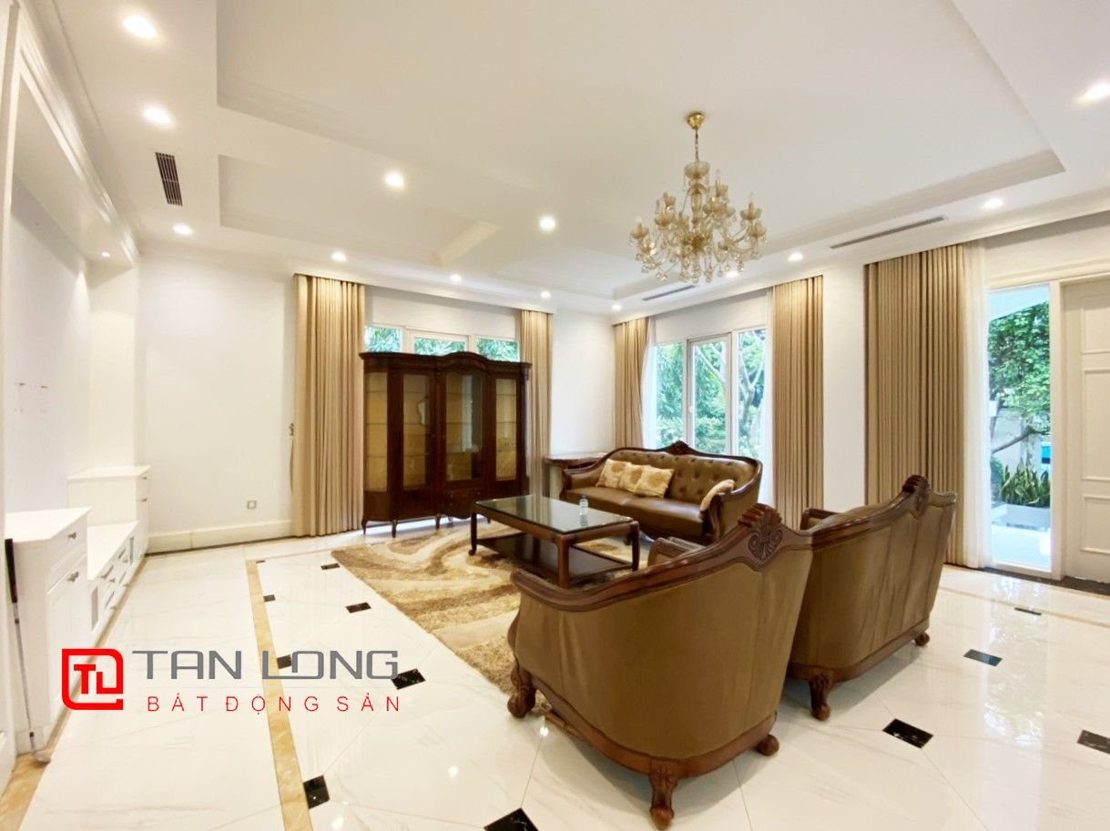 Cho thuê biệt thụ 5 phòng ngủ Bằng Lăng Vinhomes Riverside 2
