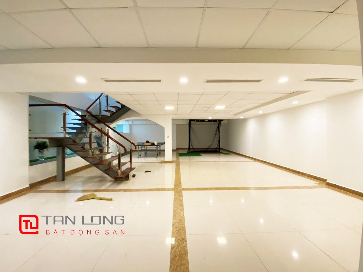 Cho thuê biệt thụ 5 phòng ngủ Bằng Lăng Vinhomes Riverside 9