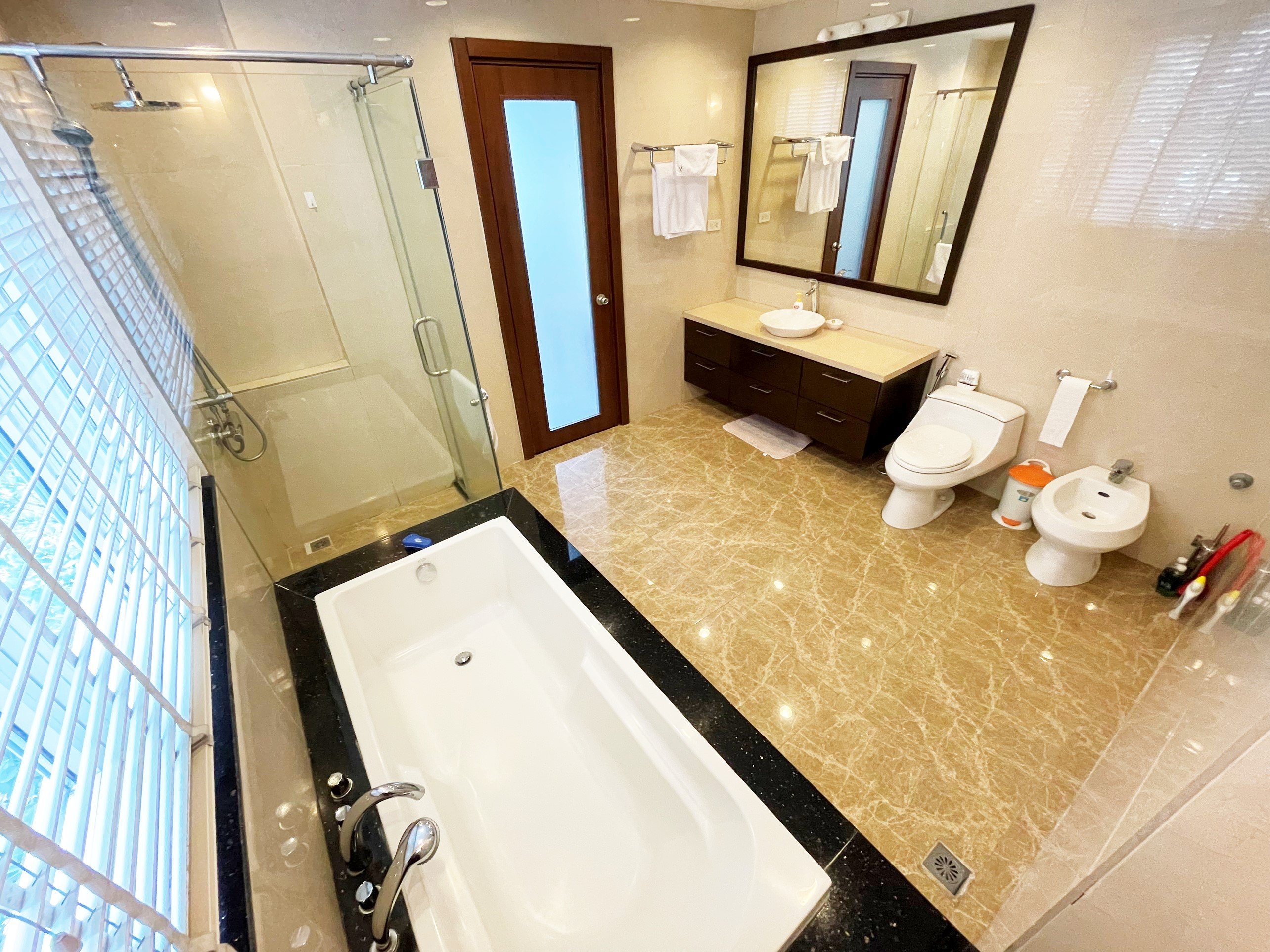 Cho thuê biệt thự 5 phòng ngủ đủ đồ dãy Bằng Lăng Vinhomes Riverside 7
