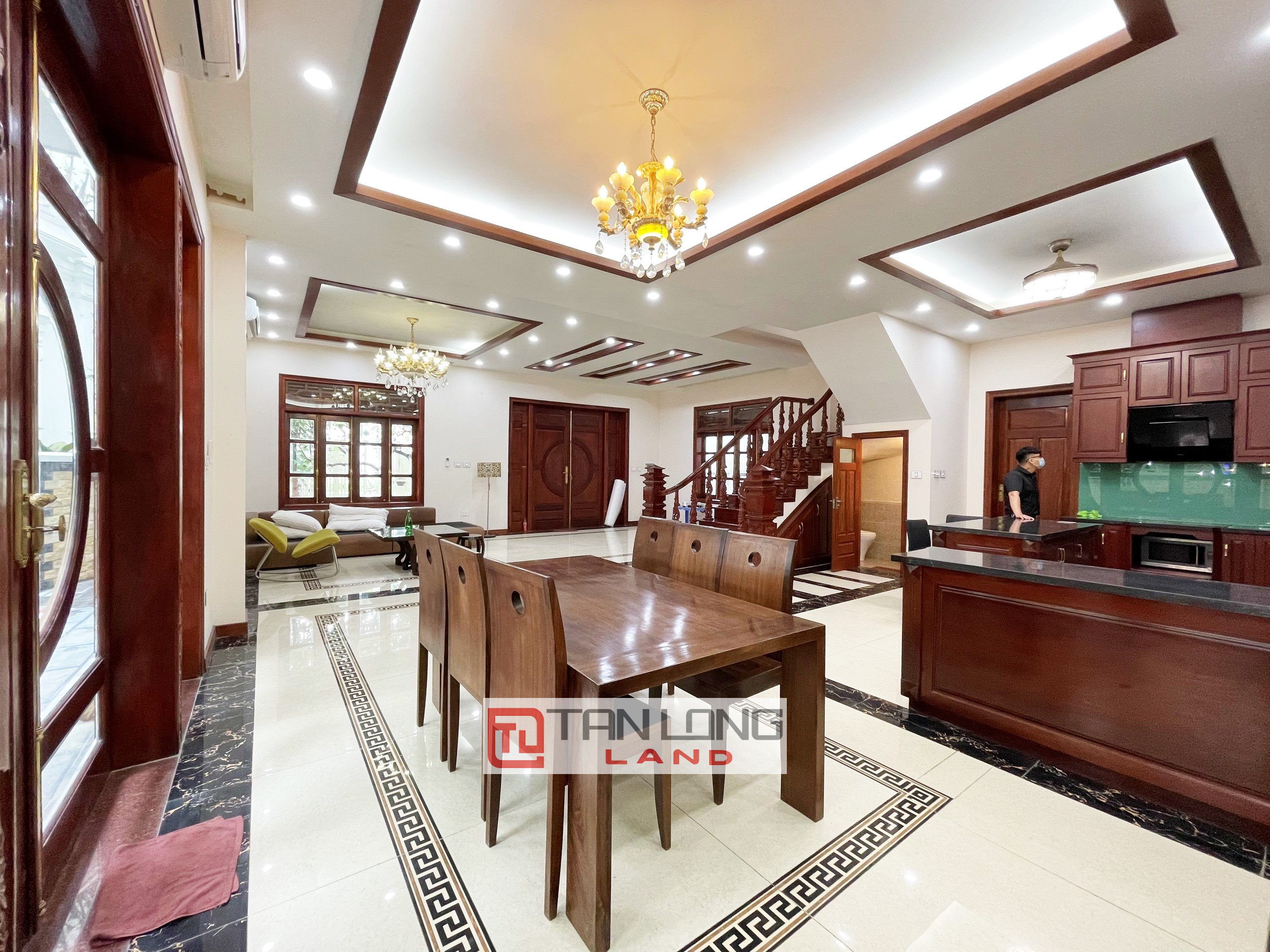 Cho thuê Biệt thự 5 phòng ngủ giá hợp lý tại Vinhomes Riverside Long Biên 3