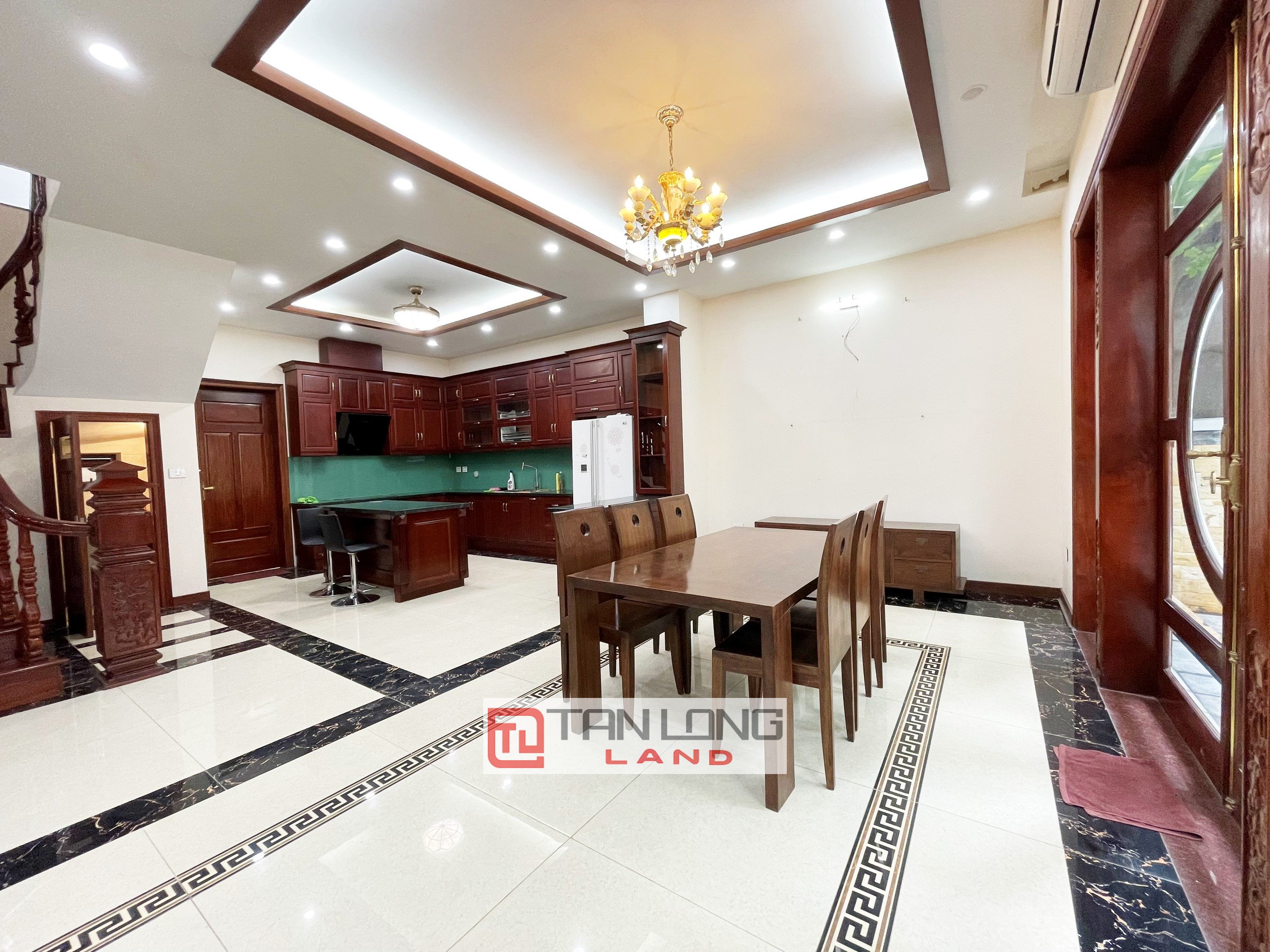 Cho thuê Biệt thự 5 phòng ngủ giá hợp lý tại Vinhomes Riverside Long Biên 4