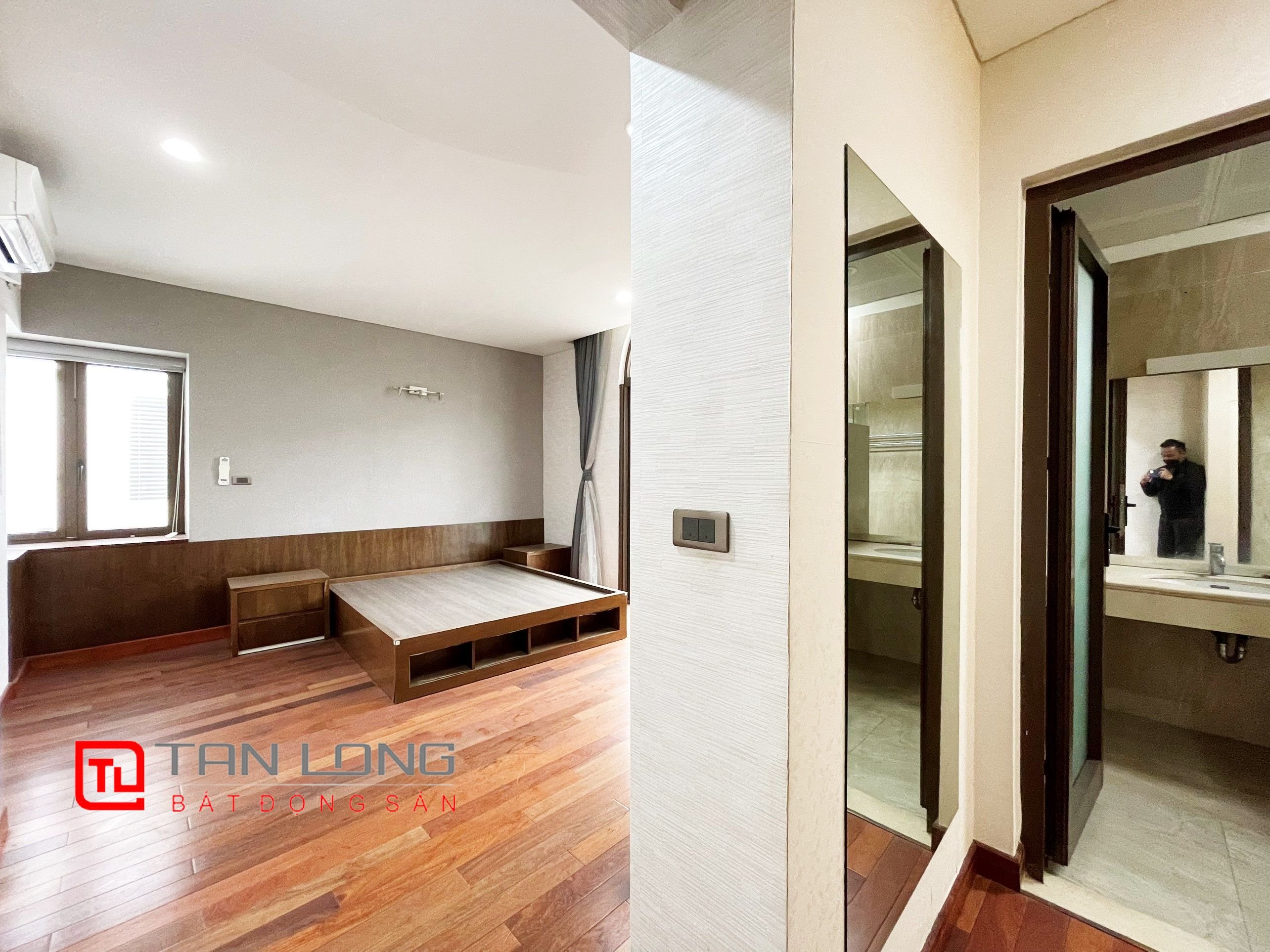 Cho thuê biệt thự 6 phòng ngủ tại Khu đô thị Vinhomes Riverside 6