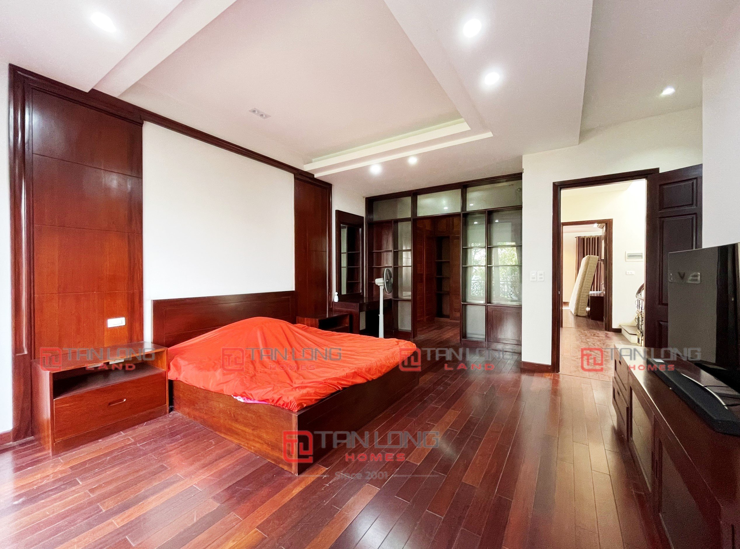 Cho thuê biệt thự Anh Đào có sông Vinhomes Riverside Long Biên 6