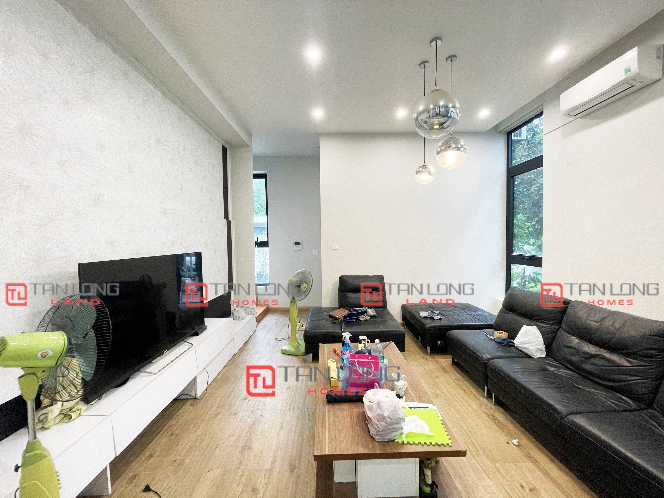 Cho thuê biệt thự Anh Đào Vinhomes Riverside đủ đồ giá 36 triệu/tháng 2