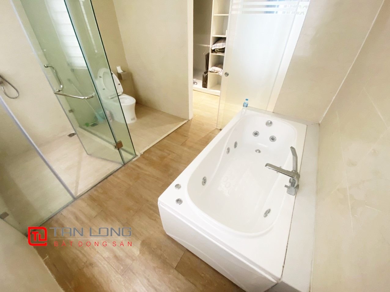 Cho thuê Biệt thự bên hồ gần trường Vinschool tại Vinhomes The Harmony 7