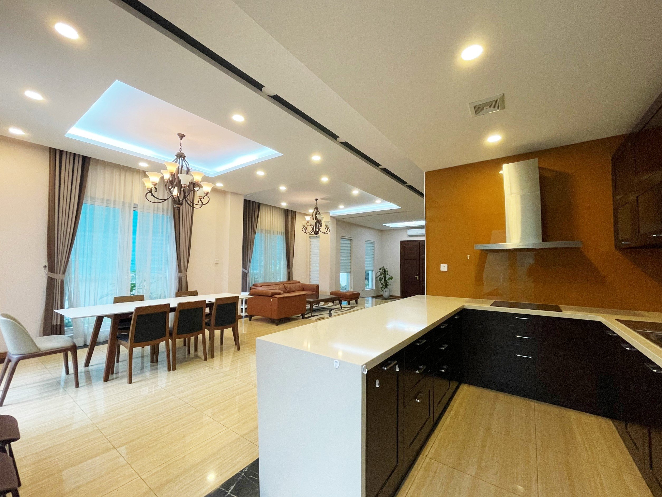 Cho thuê biệt thự có hầm đủ đồ dãy Hoa Sữa 3