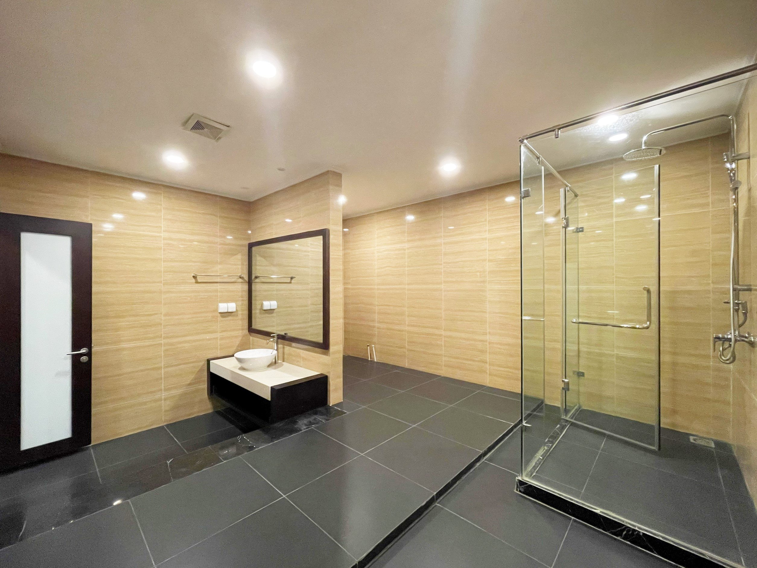 Cho thuê biệt thự có hầm đủ đồ dãy Hoa Sữa 9