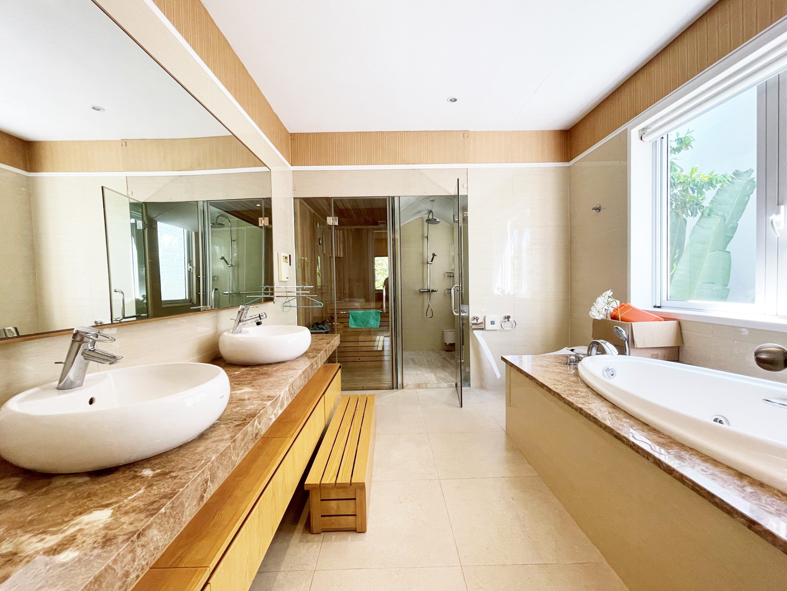 Cho thuê biệt thự có hầm Hoa Lan Vinhomes Riverider 6