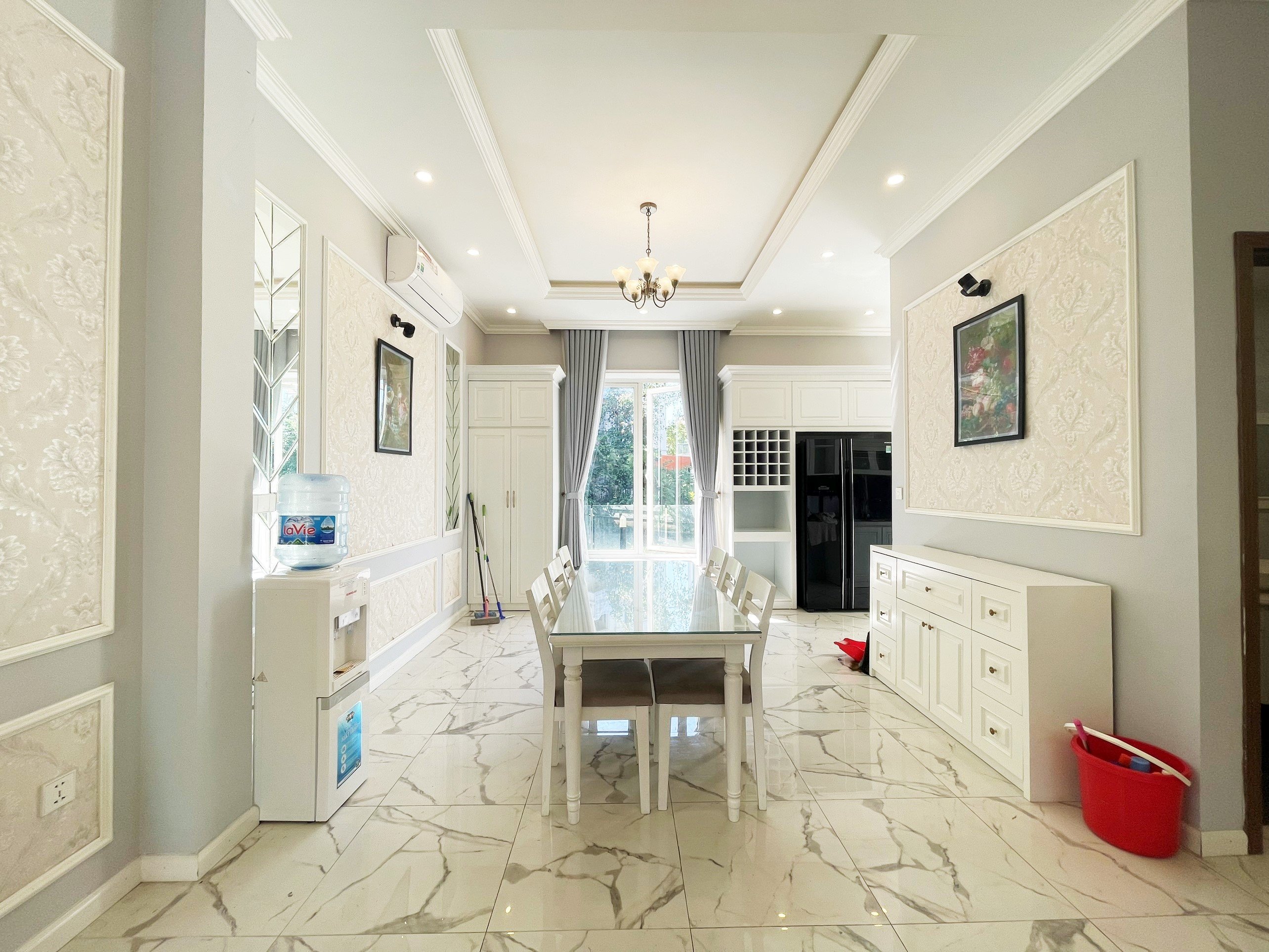 Cho thuê biệt thự đẹp Anh Đào Vinhomes Riverside 3