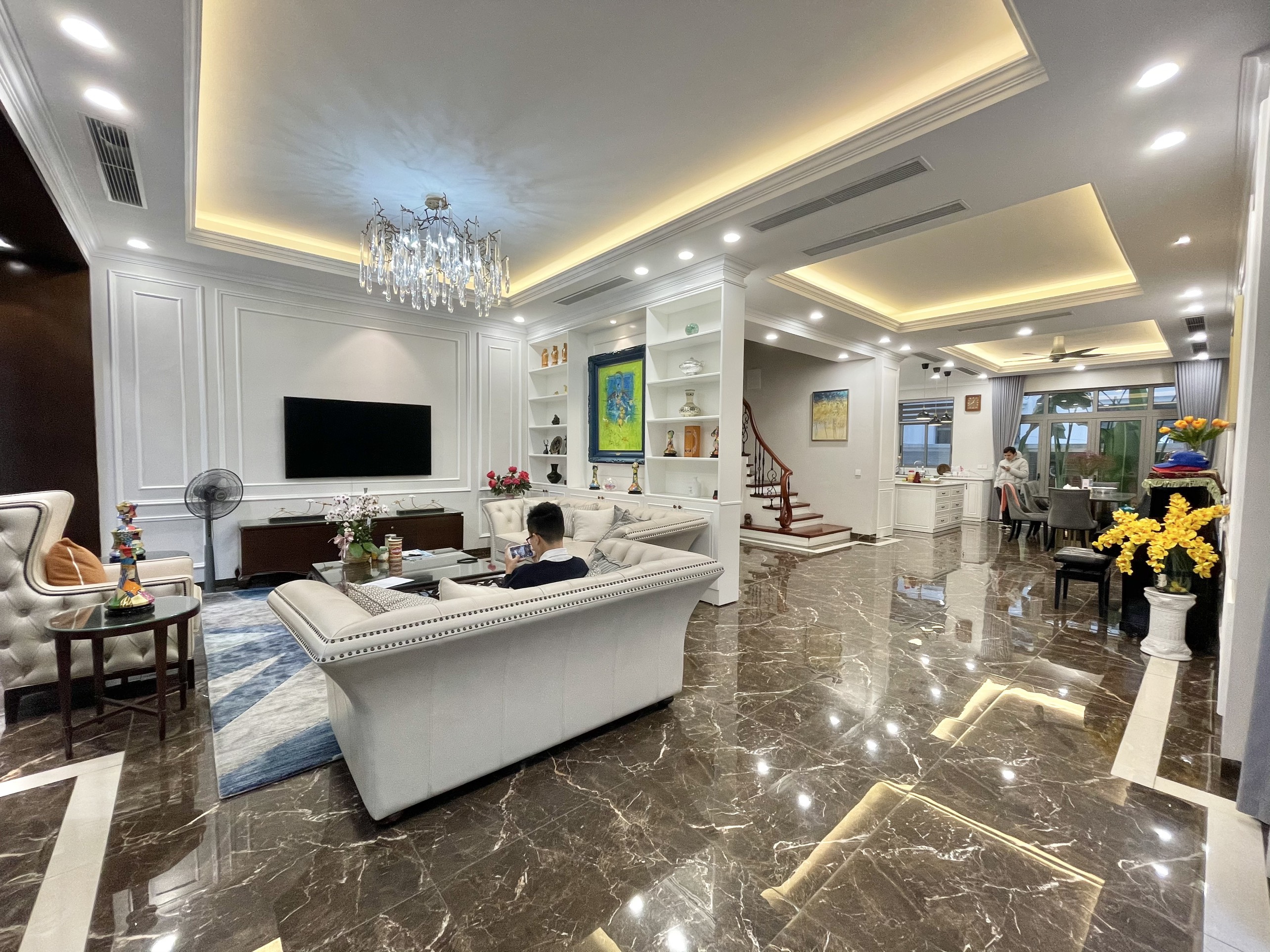 Cho thuê biệt thự đẹp dãy TuyLip Vinhomes The Harmony 2