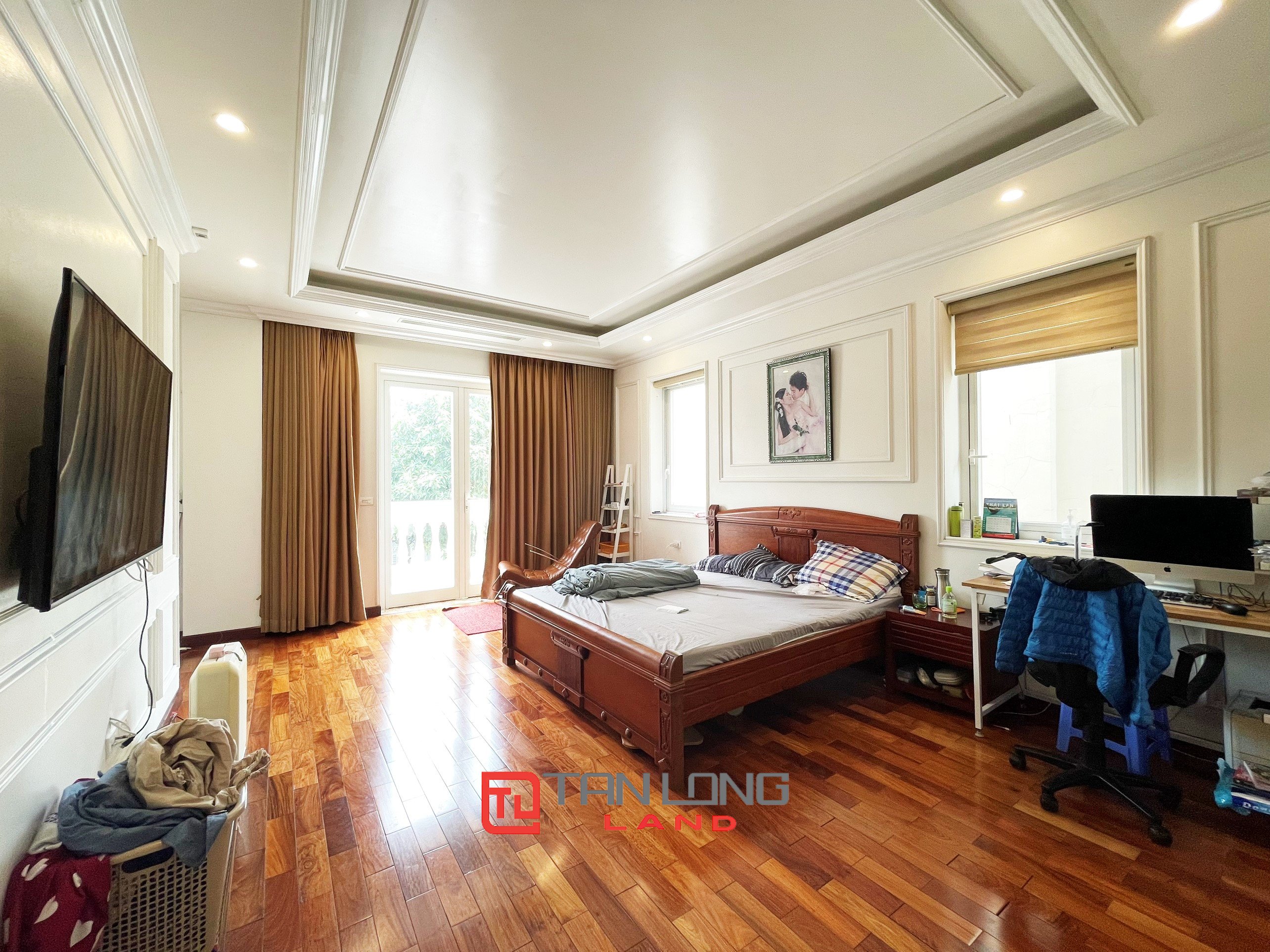Cho thuê Biệt thự Đơn lập 300m2 gần trường quốc tế BIS tại Vinhomes Riverside Long Biên 15