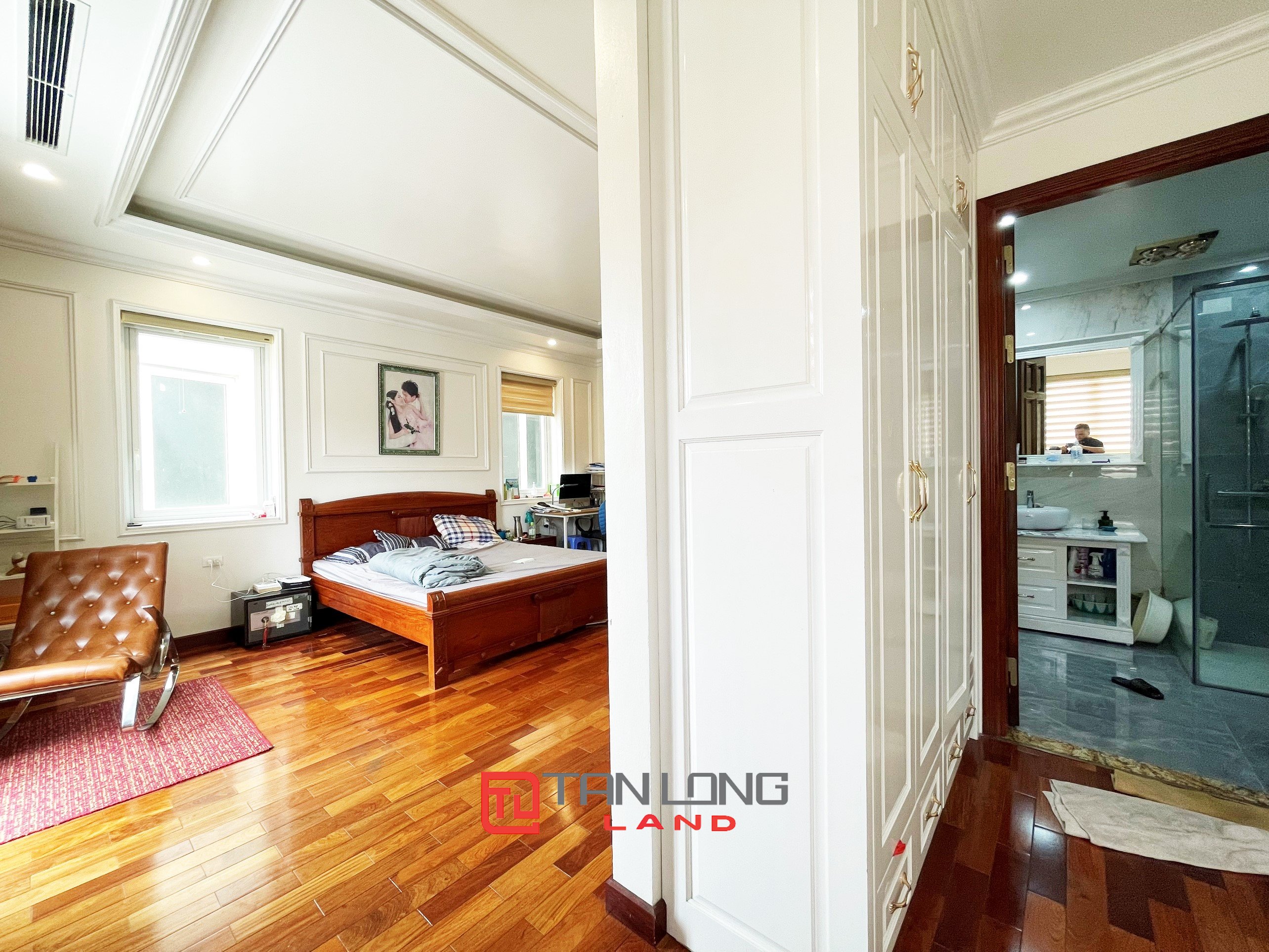 Cho thuê Biệt thự Đơn lập 300m2 gần trường quốc tế BIS tại Vinhomes Riverside Long Biên 16