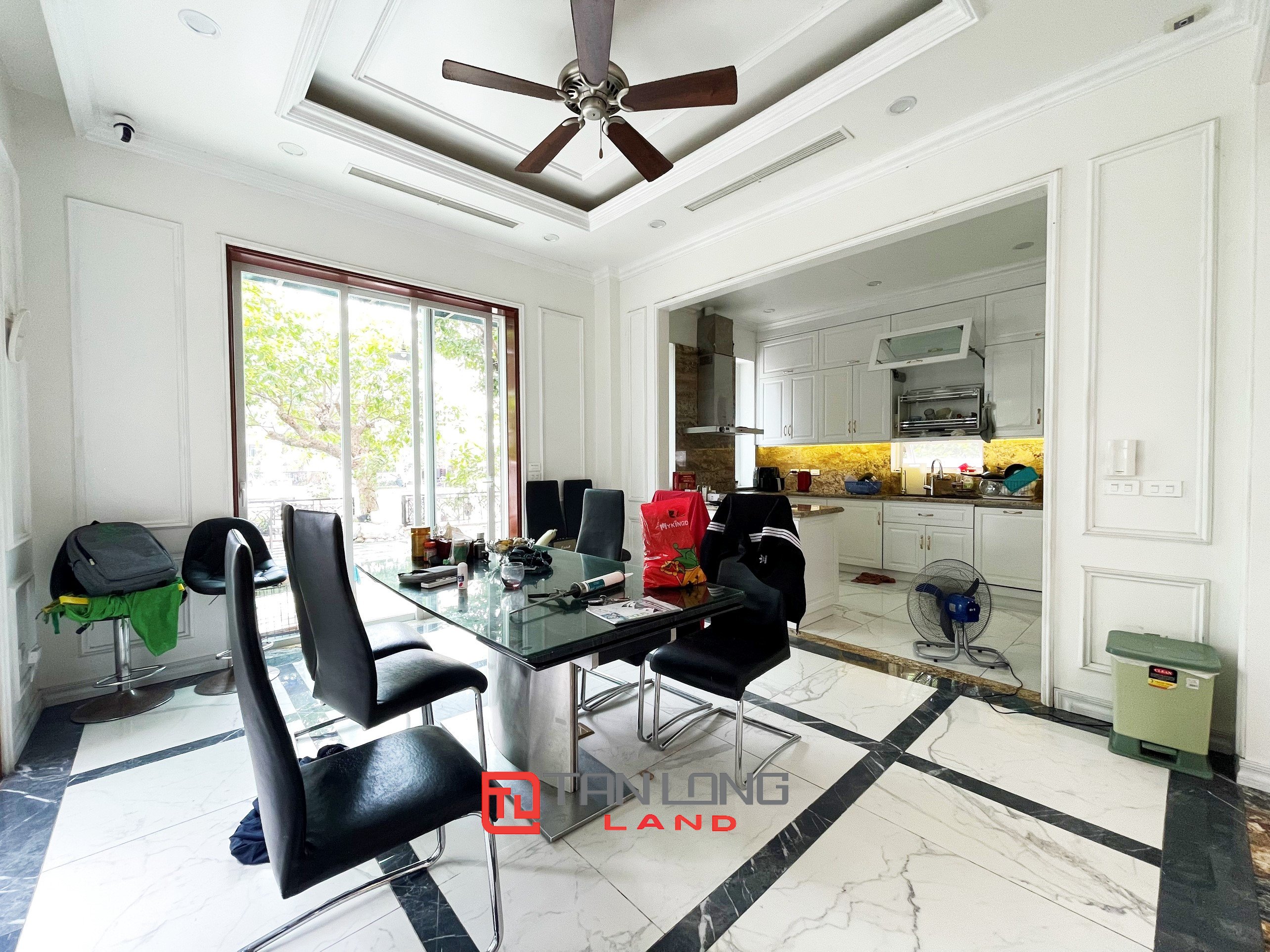 Cho thuê Biệt thự Đơn lập 300m2 gần trường quốc tế BIS tại Vinhomes Riverside Long Biên 6