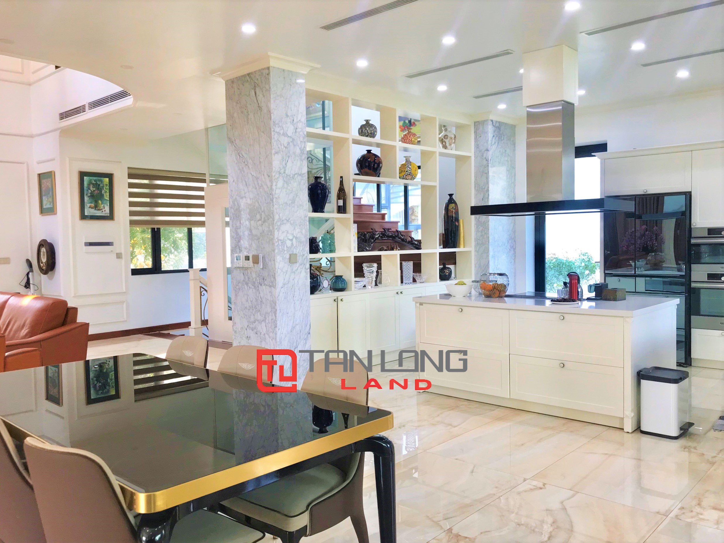 Cho thuê Biệt thự Đơn lập 4 phòng ngủ full nội thất nhập khẩu tại Vinhomes Riverside 7