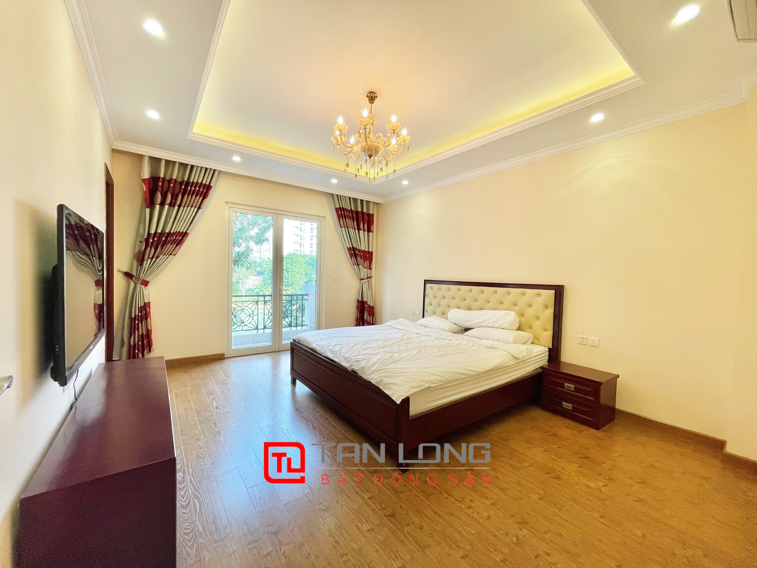 Cho thuê Biệt thự Đơn lập 4 phòng ngủ gần TTTM Vincom tại Vinhomes Riverside 6