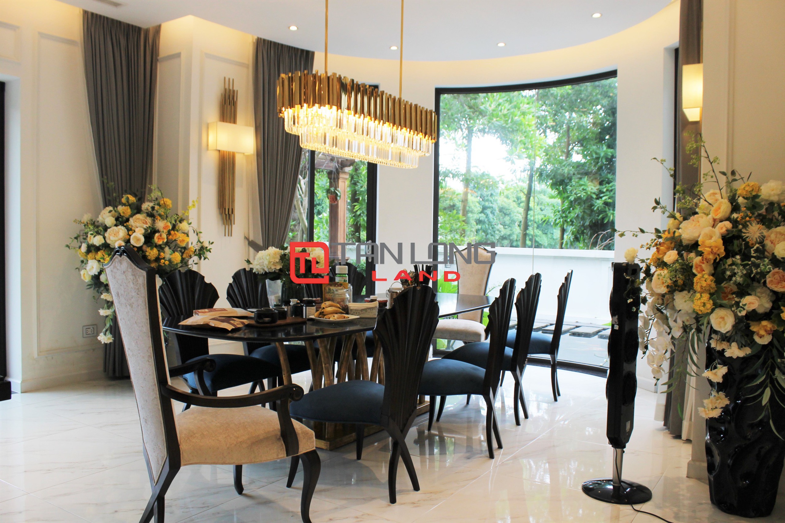 Cho thuê Biệt thự Đơn lập 420m2 gần trường quốc tế BIS tại Vinhomes Riverside Long Biên 4