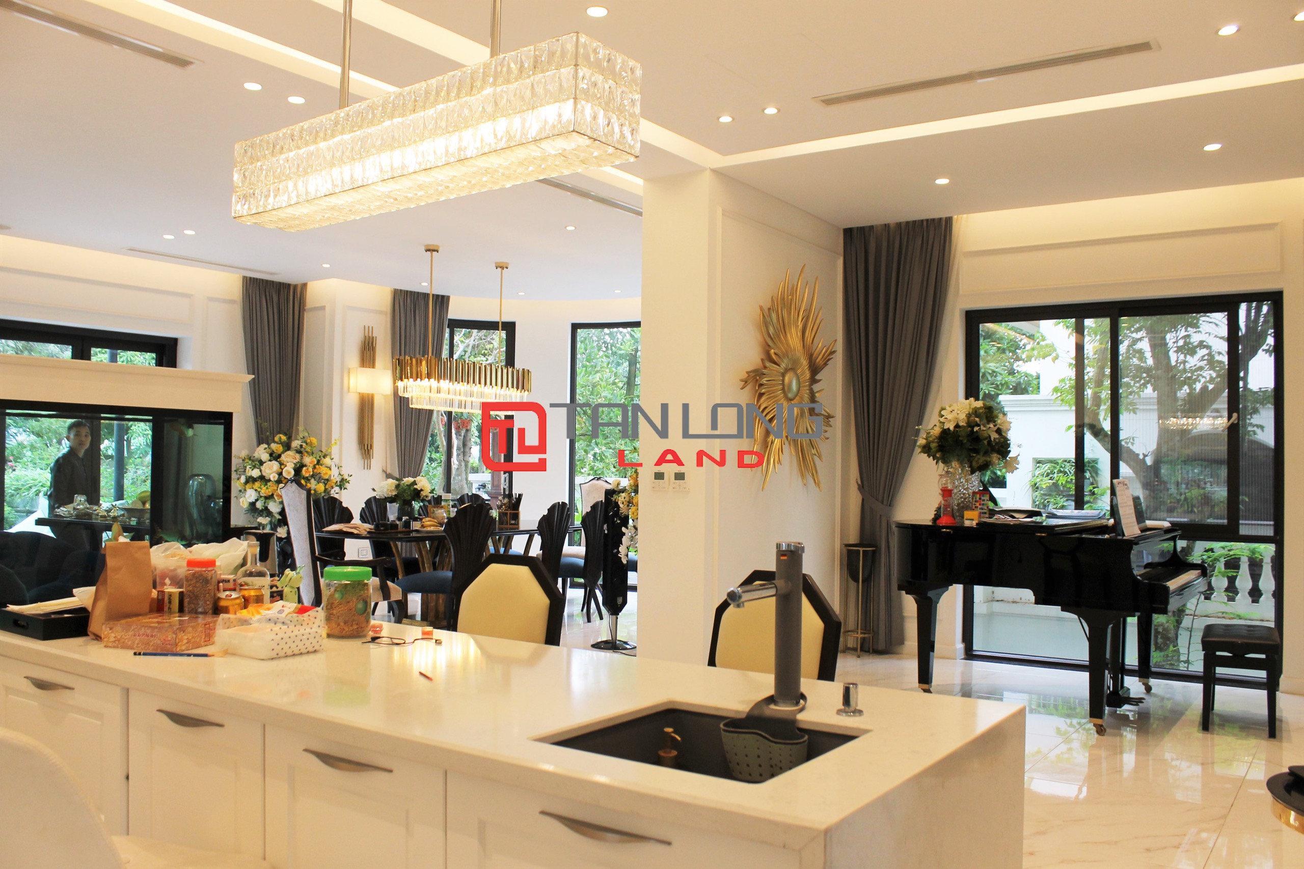 Cho thuê Biệt thự Đơn lập 420m2 gần trường quốc tế BIS tại Vinhomes Riverside Long Biên 6