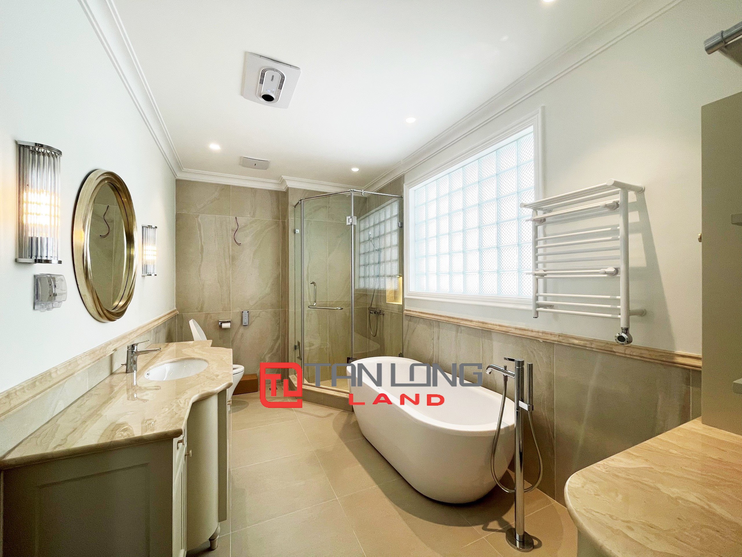 Cho thuê Biệt thự Đơn Lập 5 phòng ngủ full nội thất hoàn thiện hoàn toàn mới tại Vinhomes Riverside 14
