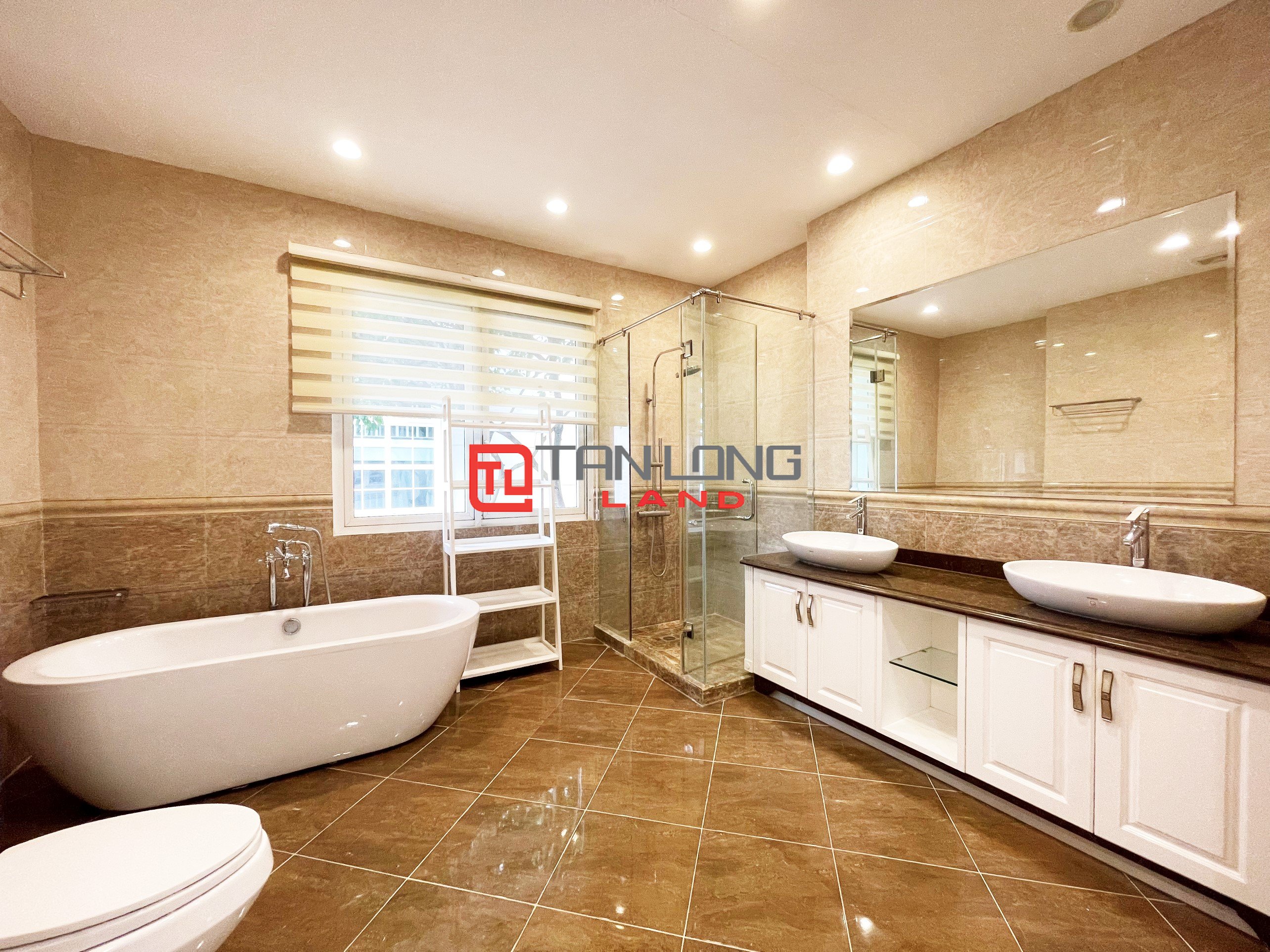 Cho thuê Biệt thự Đơn lập 5 phòng ngủ khu Bằng Lăng tại Vinhomes Riverside 14