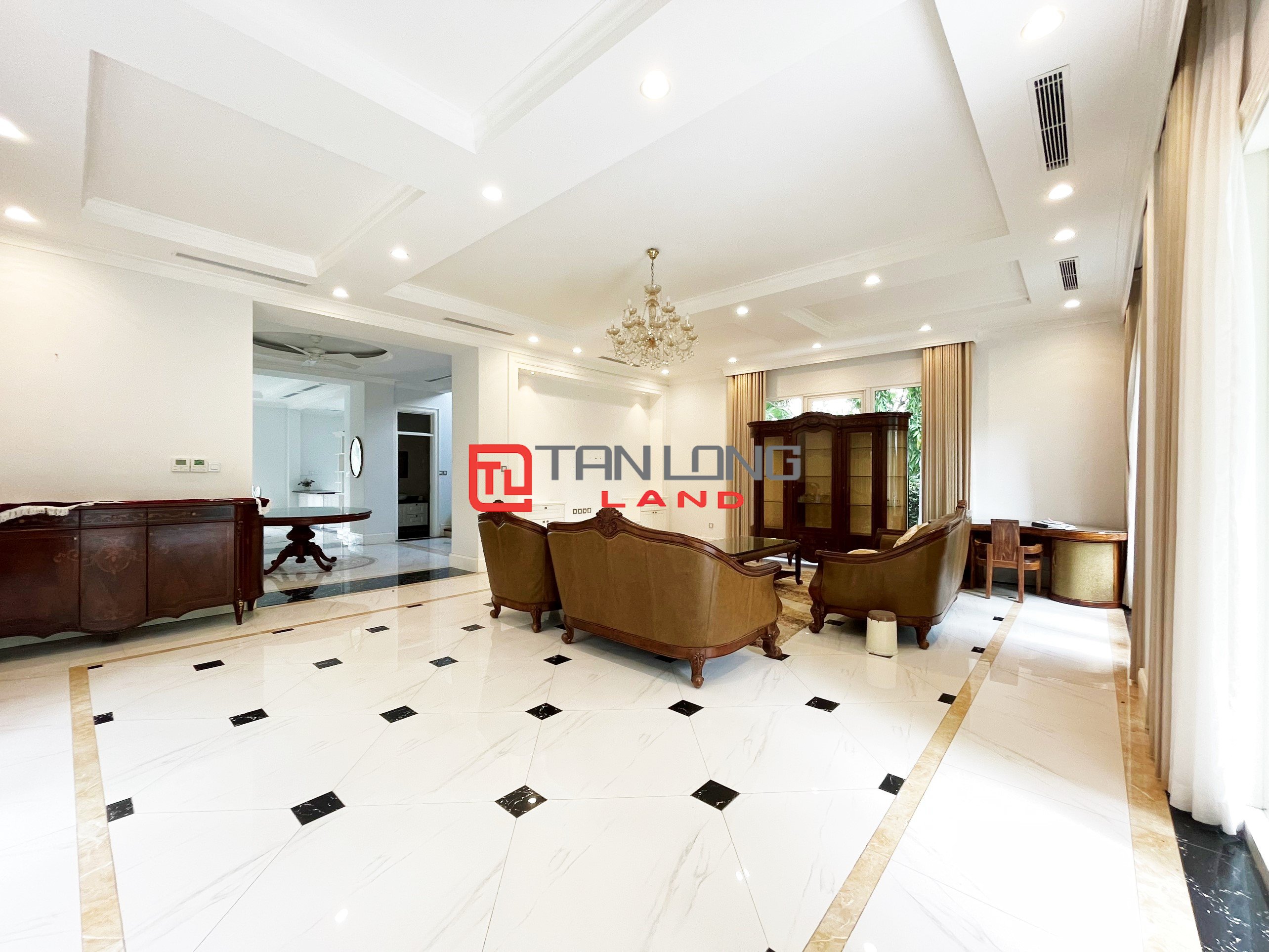 Cho thuê Biệt thự Đơn lập 5 phòng ngủ khu Bằng Lăng tại Vinhomes Riverside 2