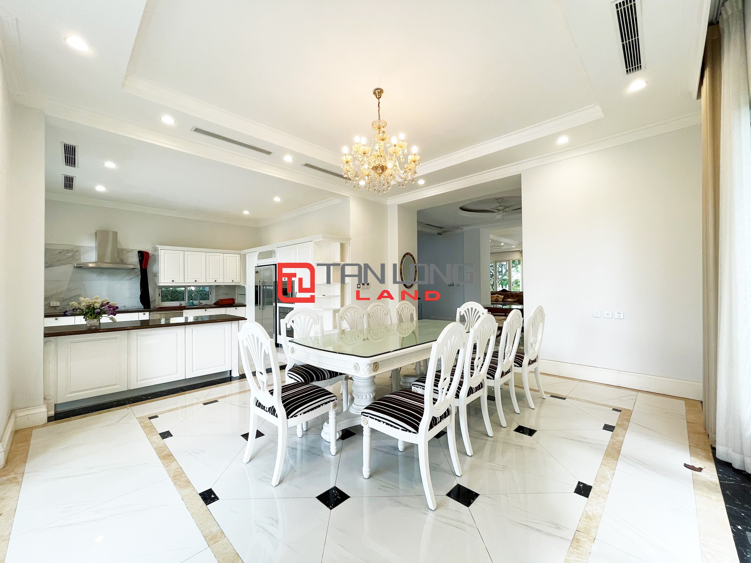 Cho thuê Biệt thự Đơn lập 5 phòng ngủ khu Bằng Lăng tại Vinhomes Riverside 6