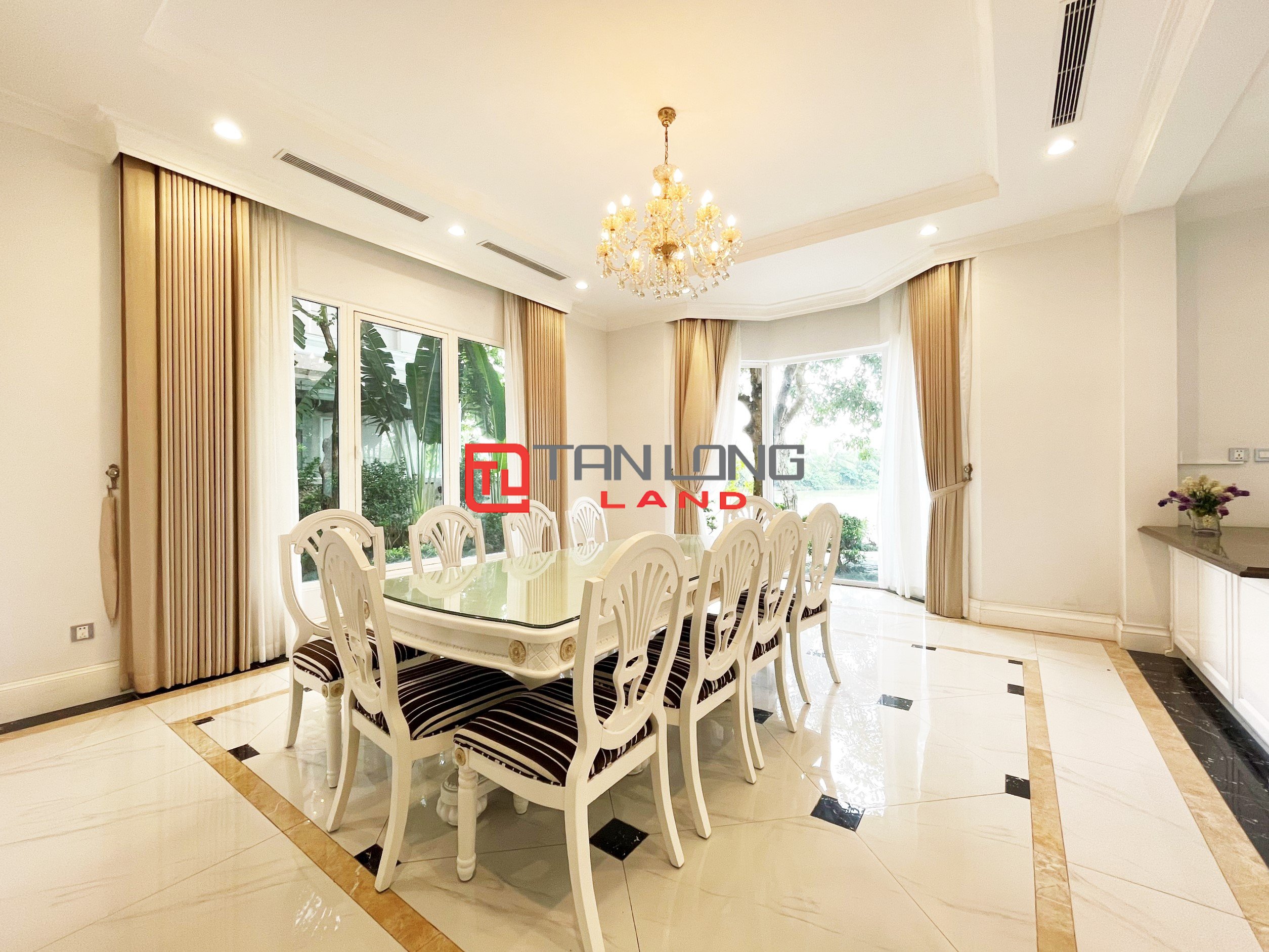 Cho thuê Biệt thự Đơn lập 5 phòng ngủ khu Bằng Lăng tại Vinhomes Riverside 7