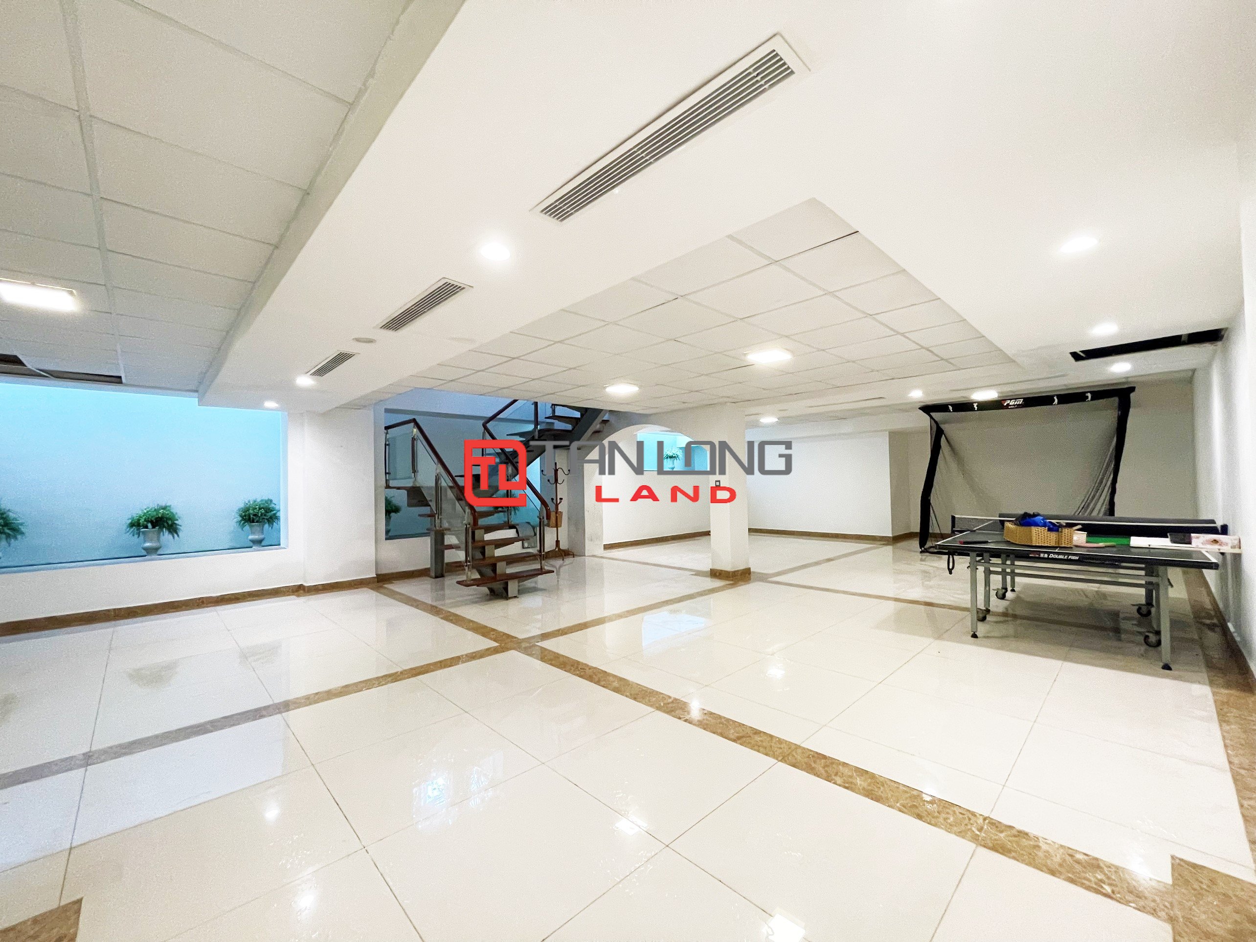 Cho thuê Biệt thự Đơn lập 5 phòng ngủ khu Bằng Lăng tại Vinhomes Riverside 9