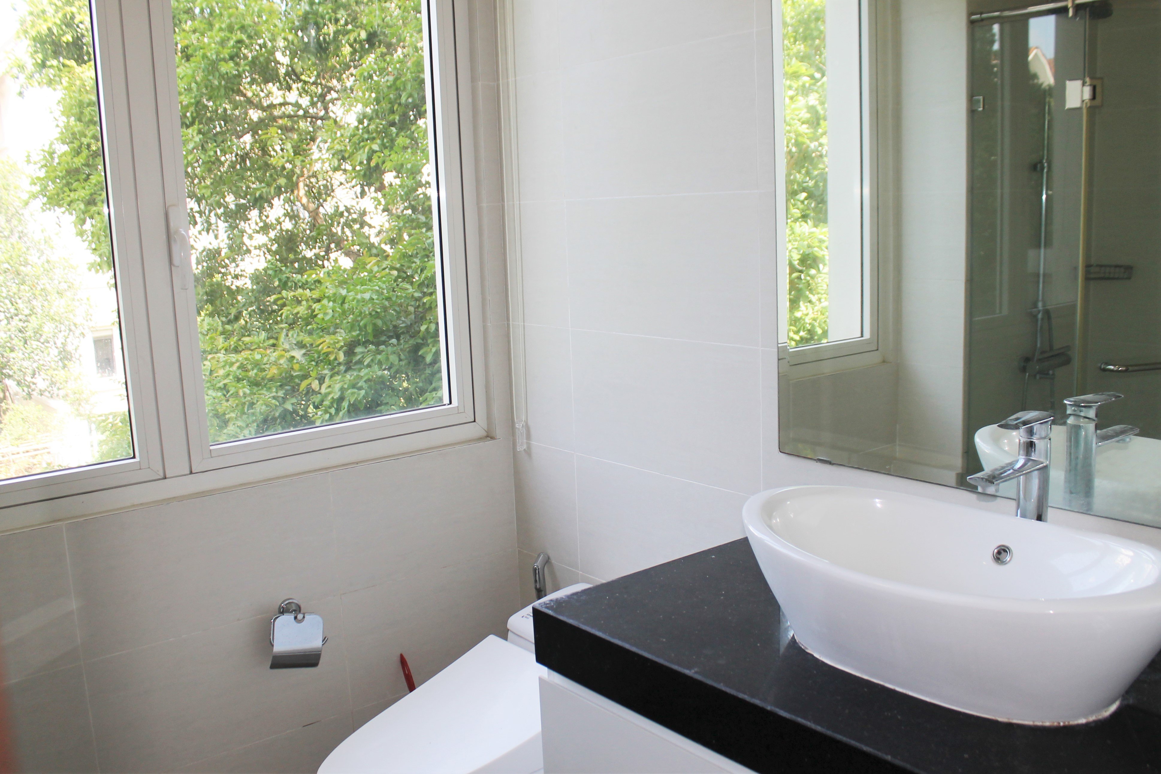 Cho Thuê Biệt Thự Đơn Lập, Căn Góc Gần Trường Quốc Tế BIS Tại KĐT Vinhomes Riverside 10