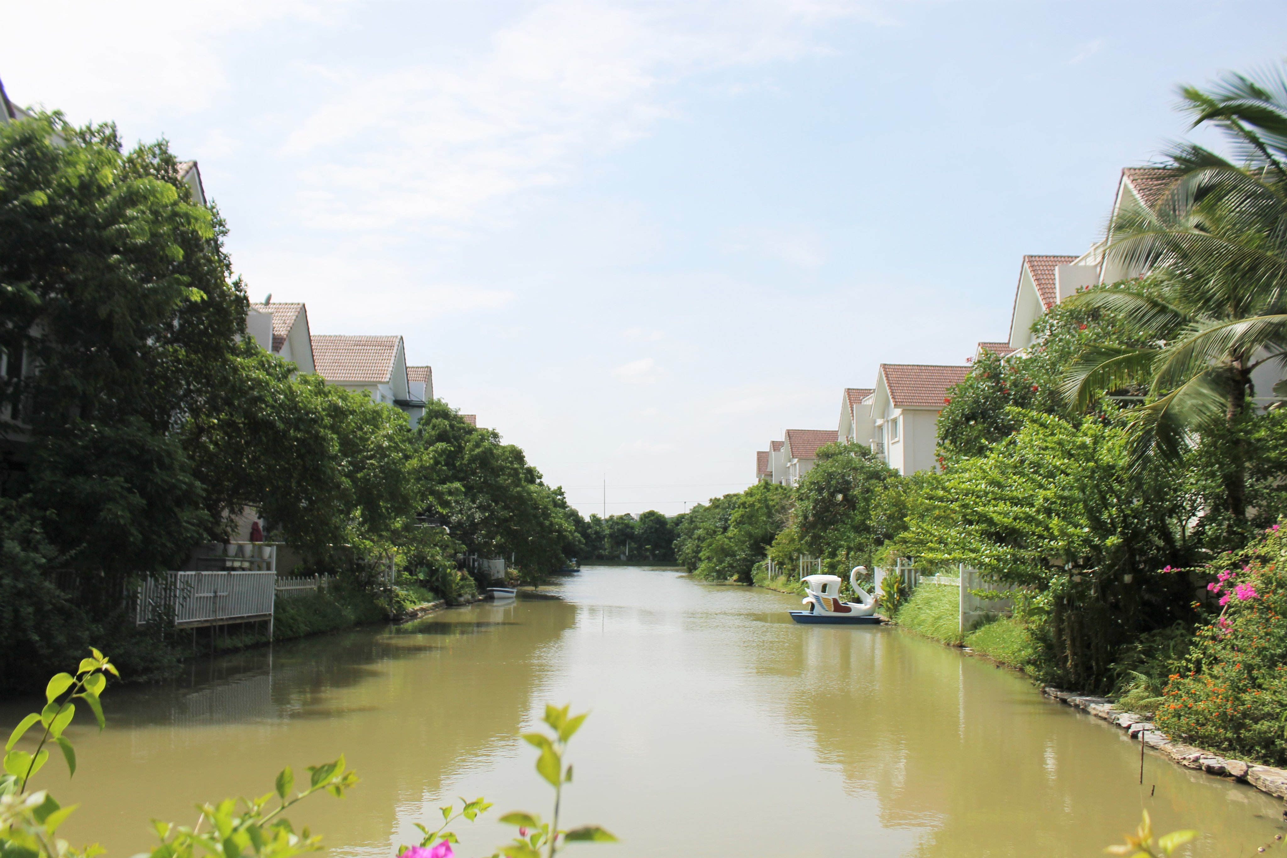 Cho Thuê Biệt Thự Đơn Lập, Căn Góc Gần Trường Quốc Tế BIS Tại KĐT Vinhomes Riverside 4