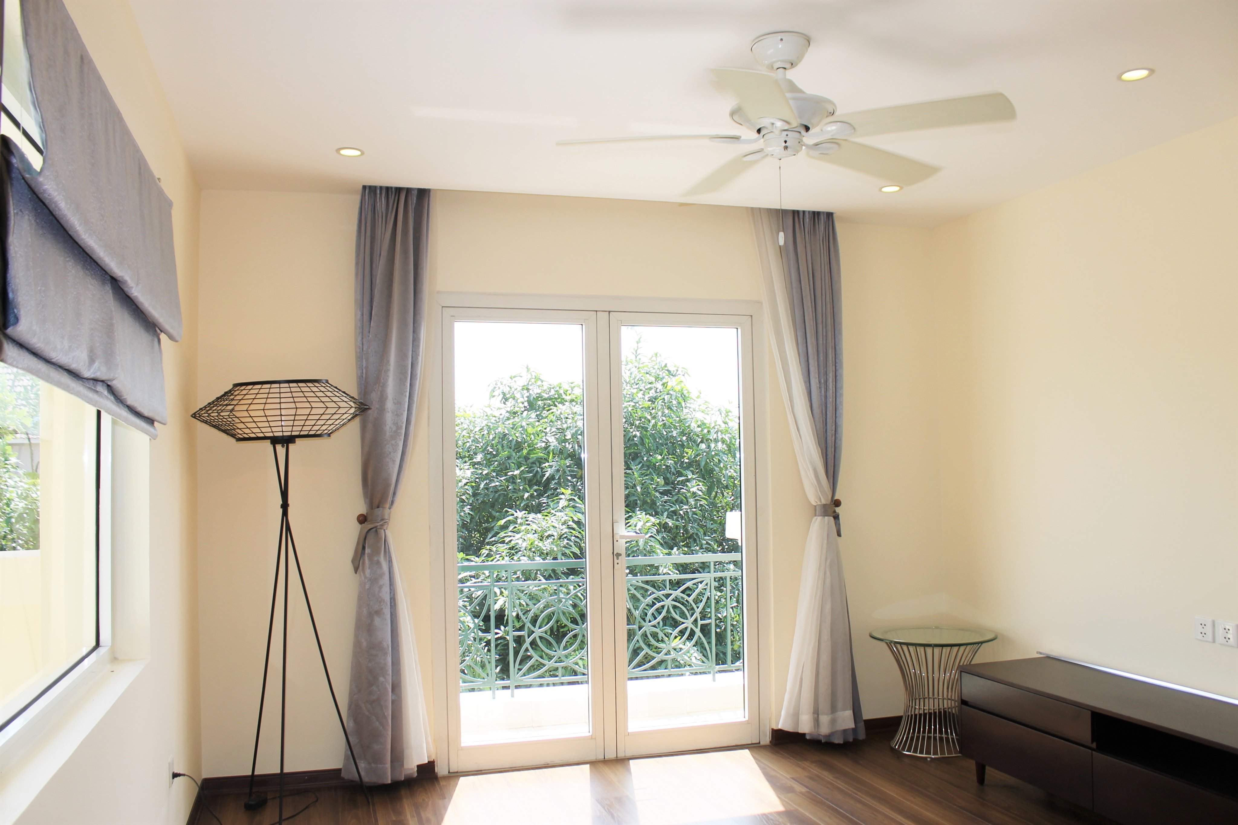 Cho Thuê Biệt Thự Đơn Lập, Căn Góc Gần Trường Quốc Tế BIS Tại KĐT Vinhomes Riverside 9