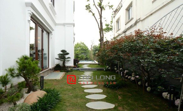 Cho thuê Biệt thự đơn lập có bể bơi tại Vinhomes Riverside Long Biên 2