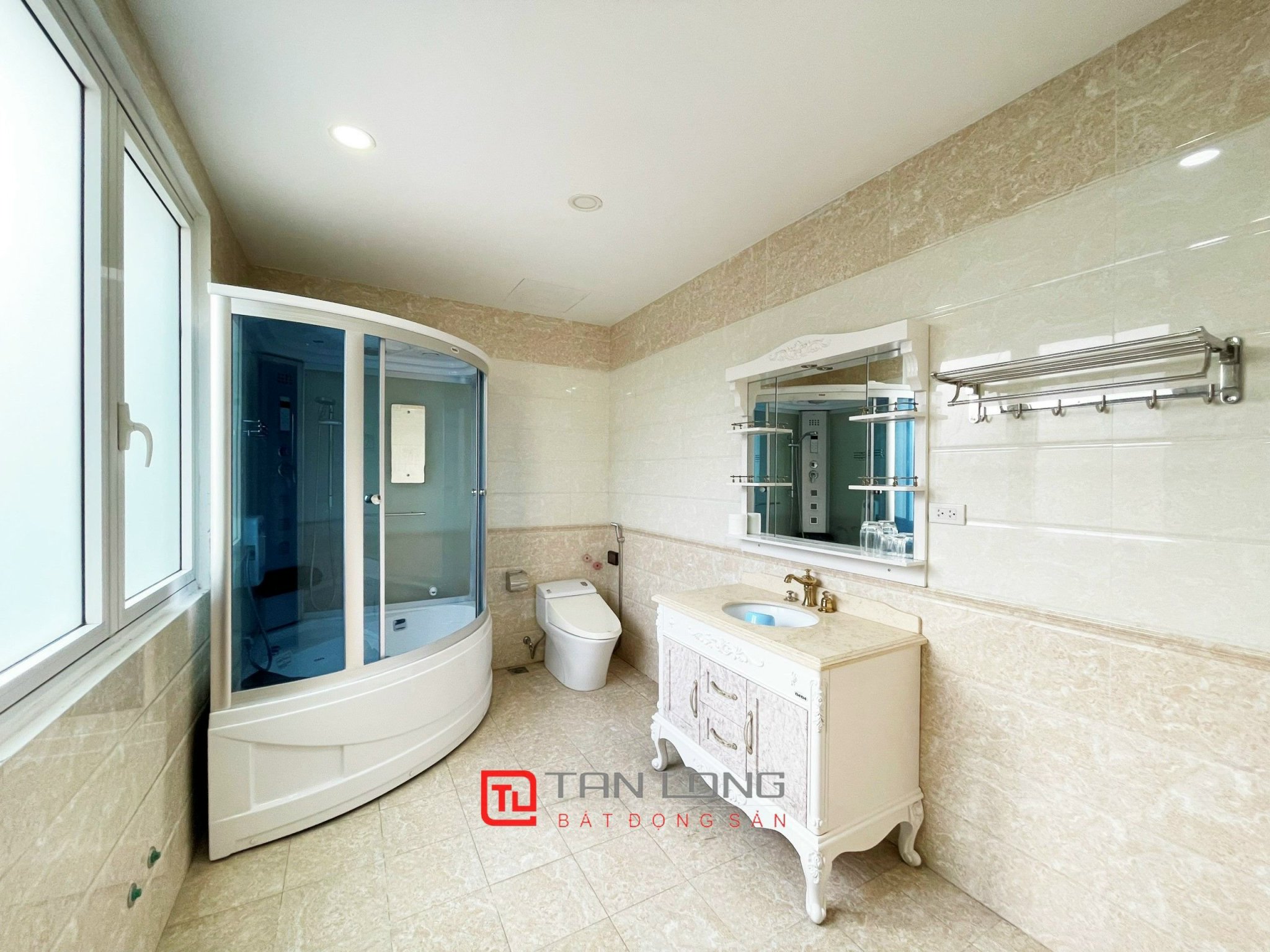 Cho thuê Biệt Thự Đơn Lập đủ đồ tại KĐT Vinhomes Riverside 12
