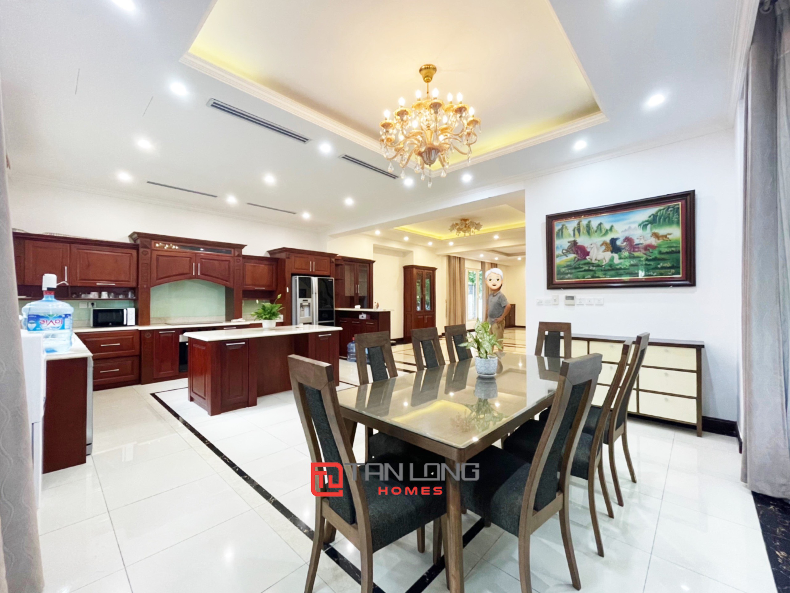 Cho thuê Biệt thự Đơn lập full nội thất 4 phòng ngủ view sông sau nhà tại Vinhomes Riverside 4