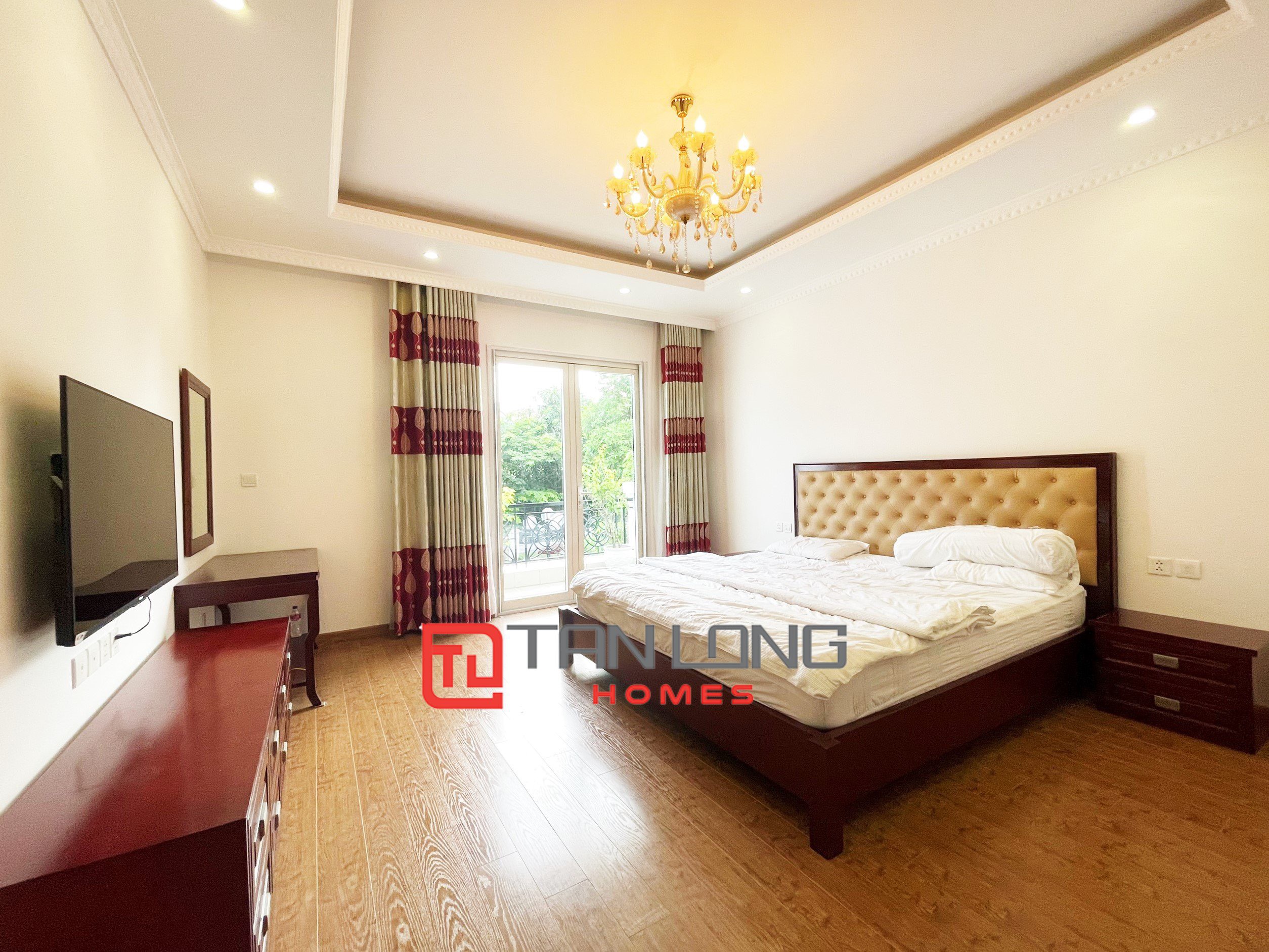Cho thuê Biệt thự Đơn lập full nội thất 4 phòng ngủ view sông sau nhà tại Vinhomes Riverside 6