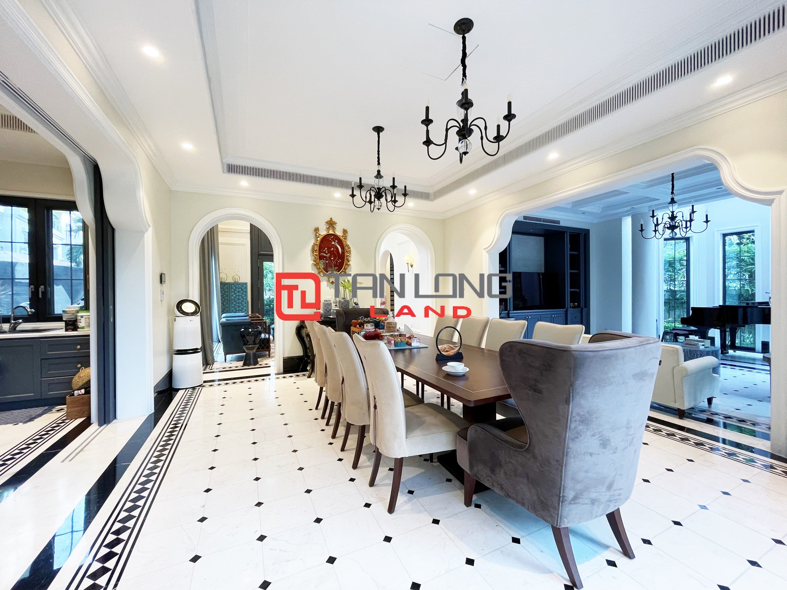 Cho thuê Biệt thự Đơn lập full nội thất cao cấp view ngã 3 sông rộng nhất tại Vinhomes Riverside 4