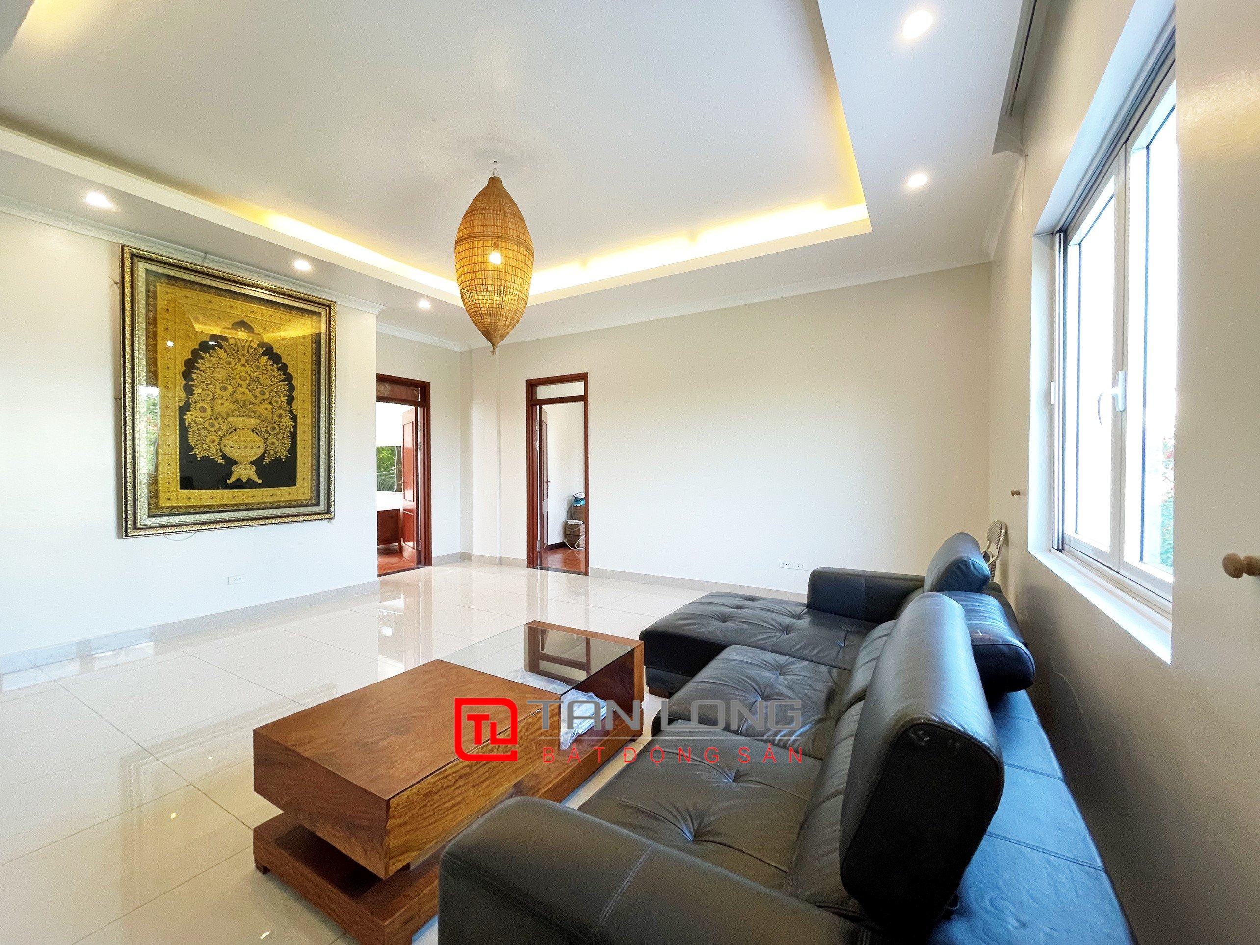 Cho thuê Biệt thự Đơn lập full nội thất gần trường quốc tế BIS tại Vinhomes Riverside 4