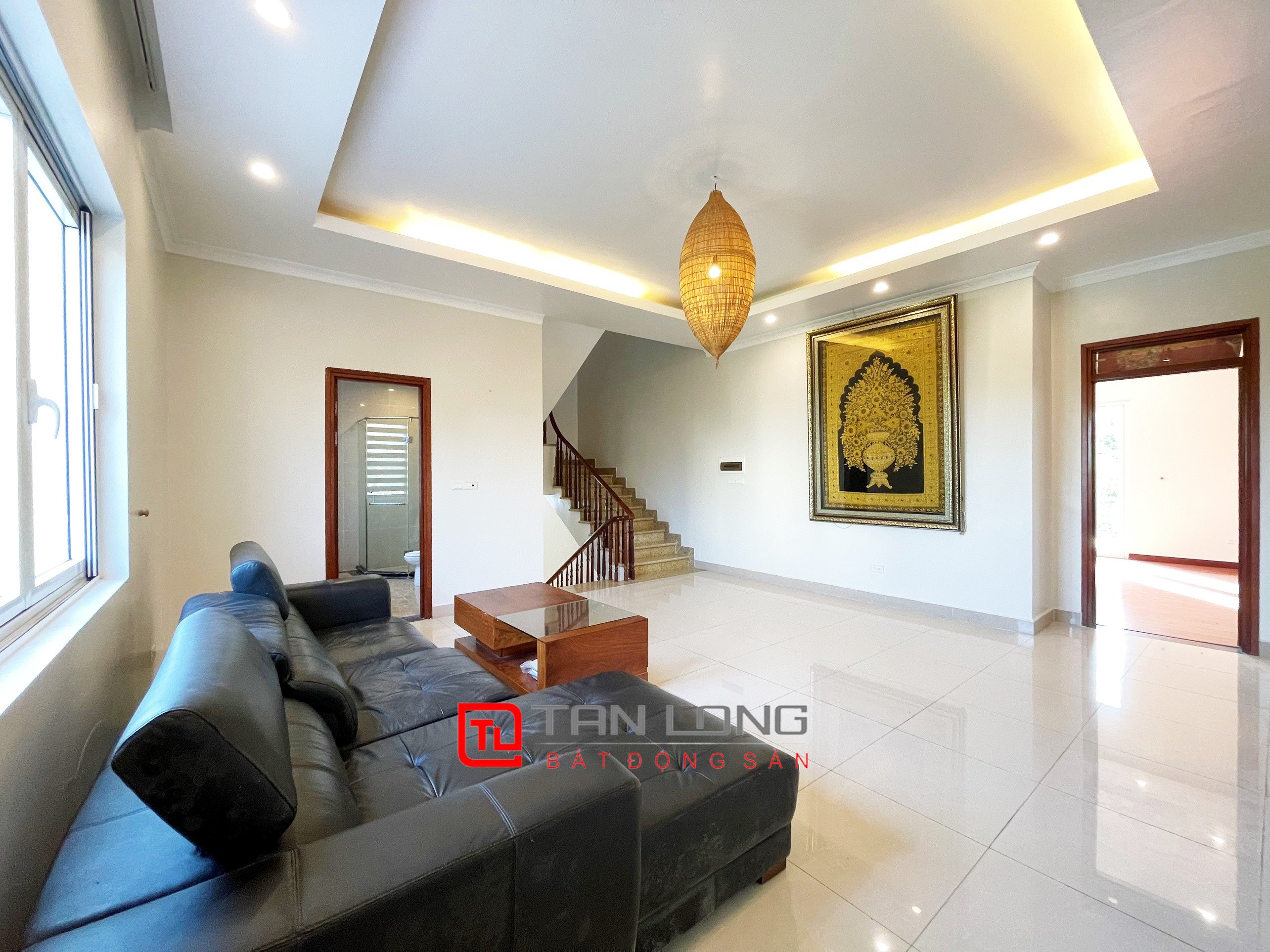 Cho thuê Biệt thự Đơn lập full nội thất gần trường quốc tế BIS tại Vinhomes Riverside 5