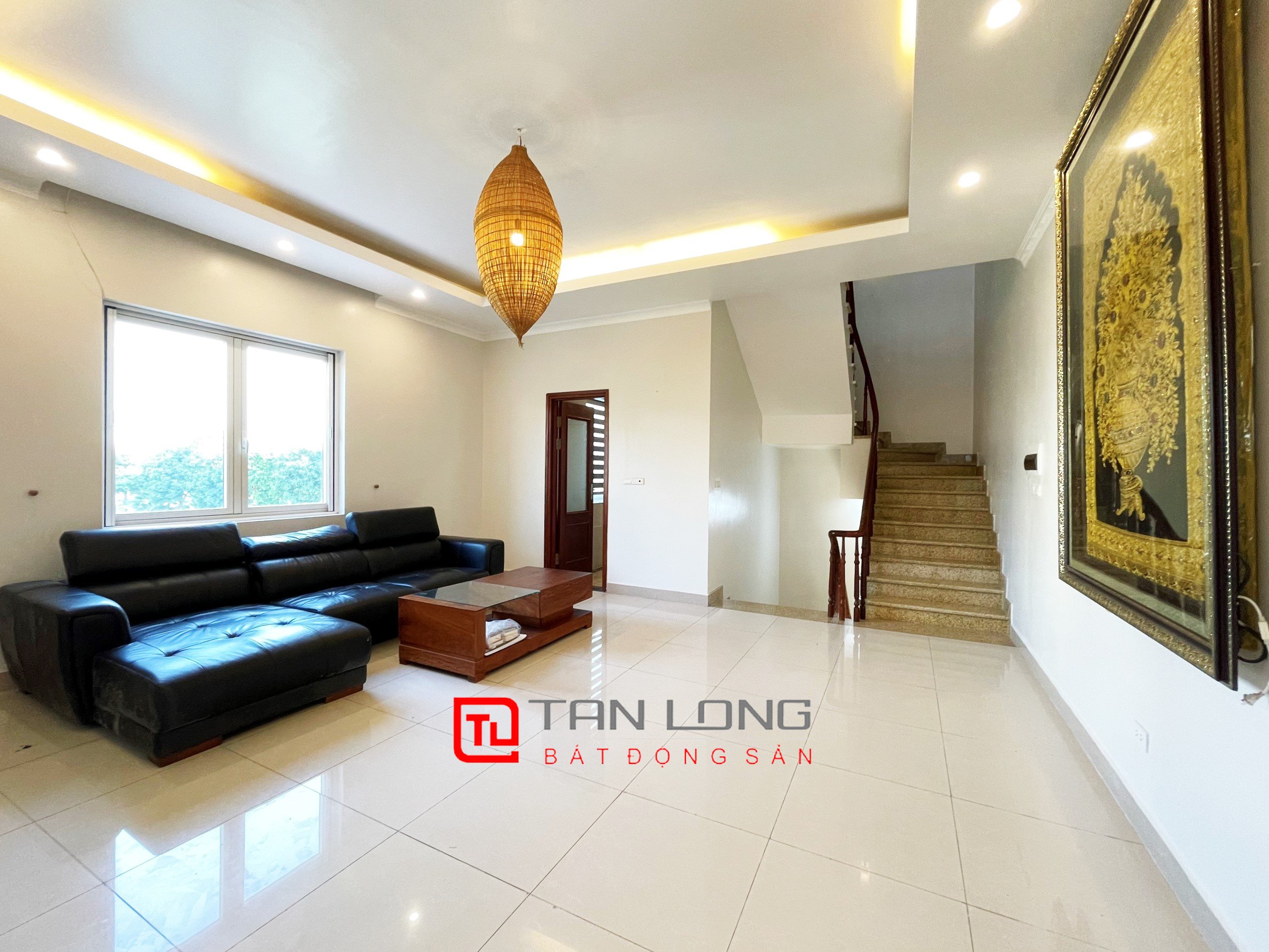 Cho thuê Biệt thự Đơn lập full nội thất gần trường quốc tế BIS tại Vinhomes Riverside 7