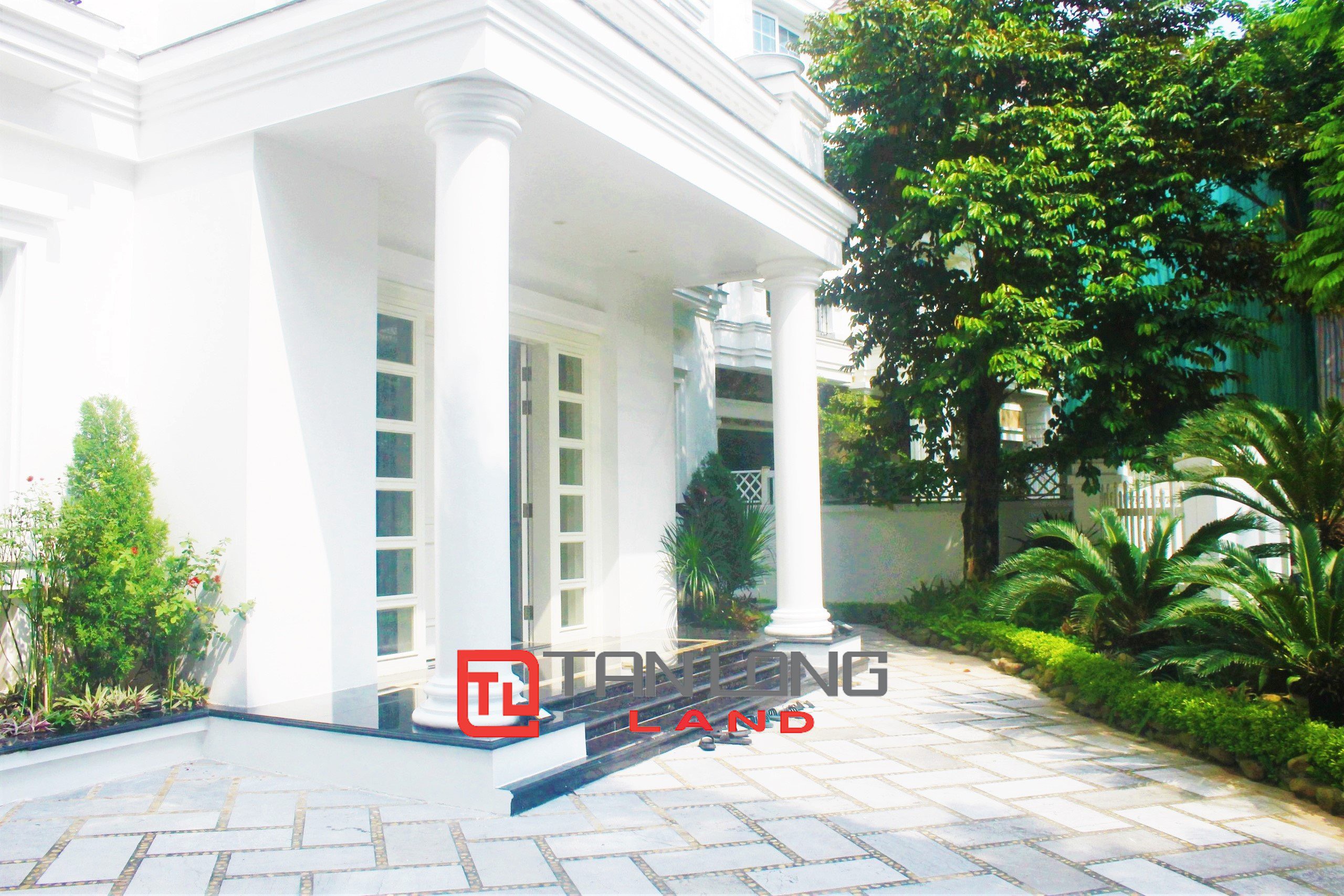 Cho thuê Biệt thự Đơn lập full nội thất hiện đại tại Vinhomes Riverside 7
