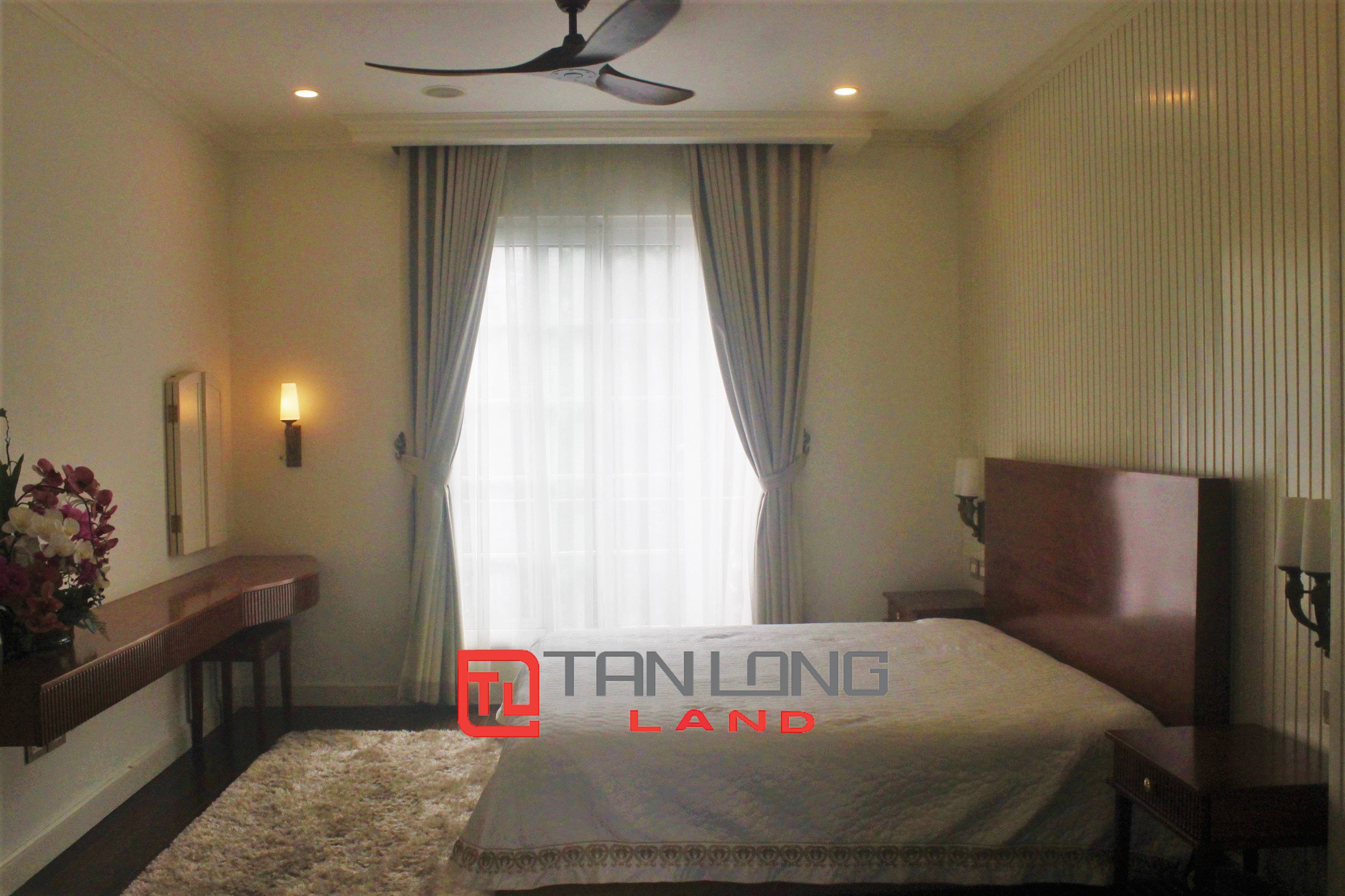 Cho thuê Biệt thự Đơn lập full nội thất hiện đại tại Vinhomes Riverside 9
