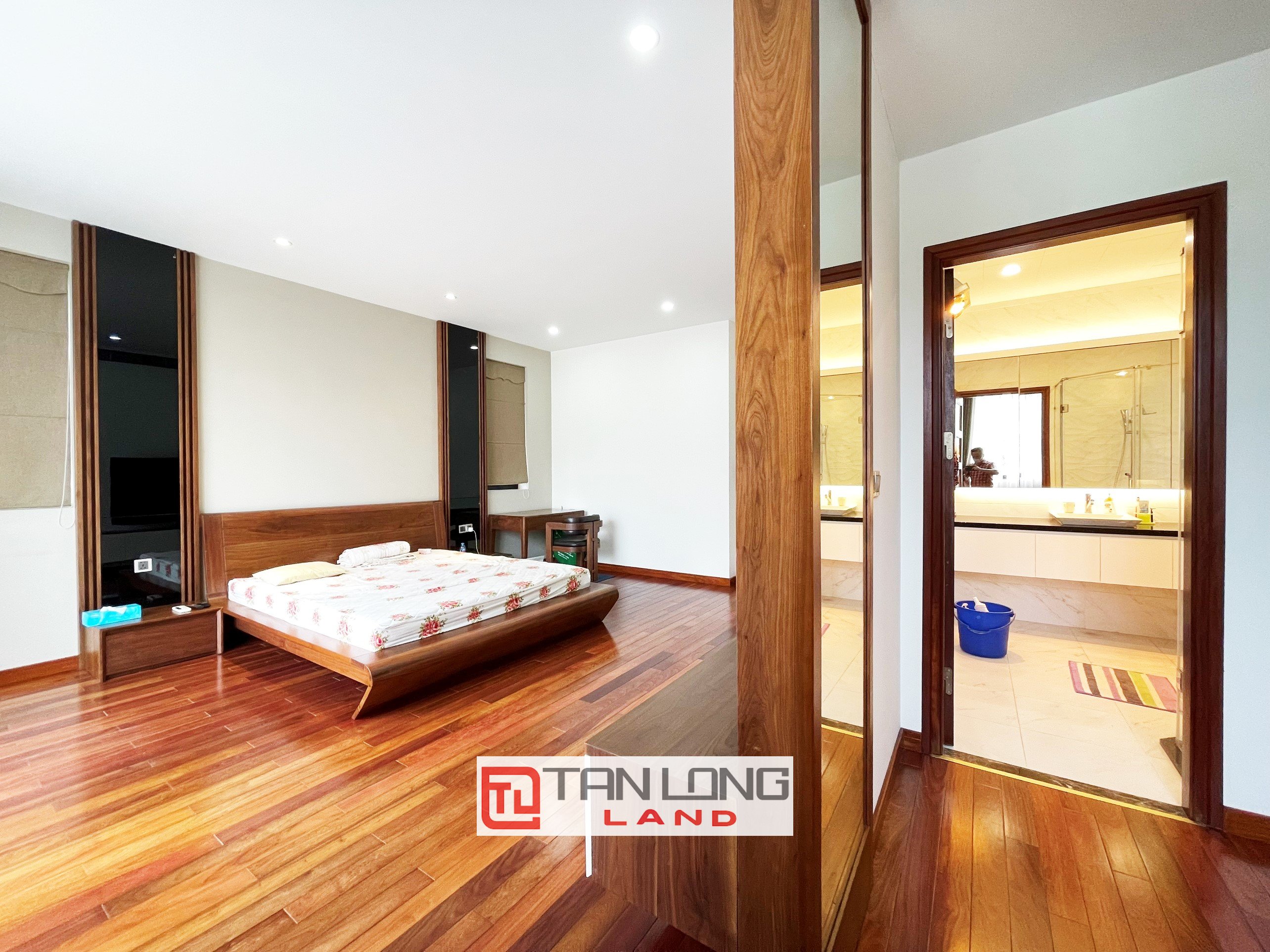 Cho thuê Biệt thự Đơn lập gần trường quốc tế BIS tại Vinhomes Riverside Long Biên 10