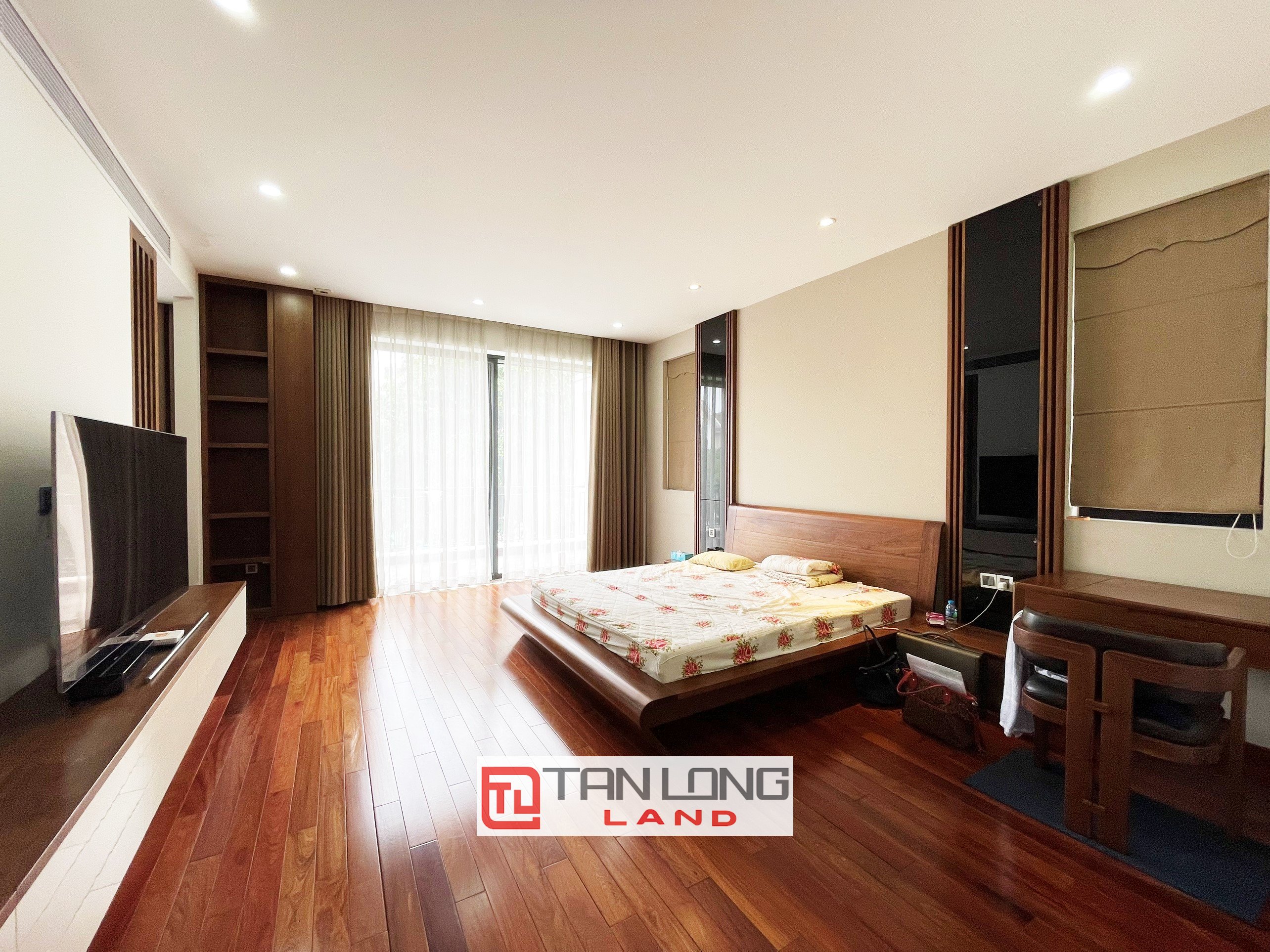 Cho thuê Biệt thự Đơn lập gần trường quốc tế BIS tại Vinhomes Riverside Long Biên 9