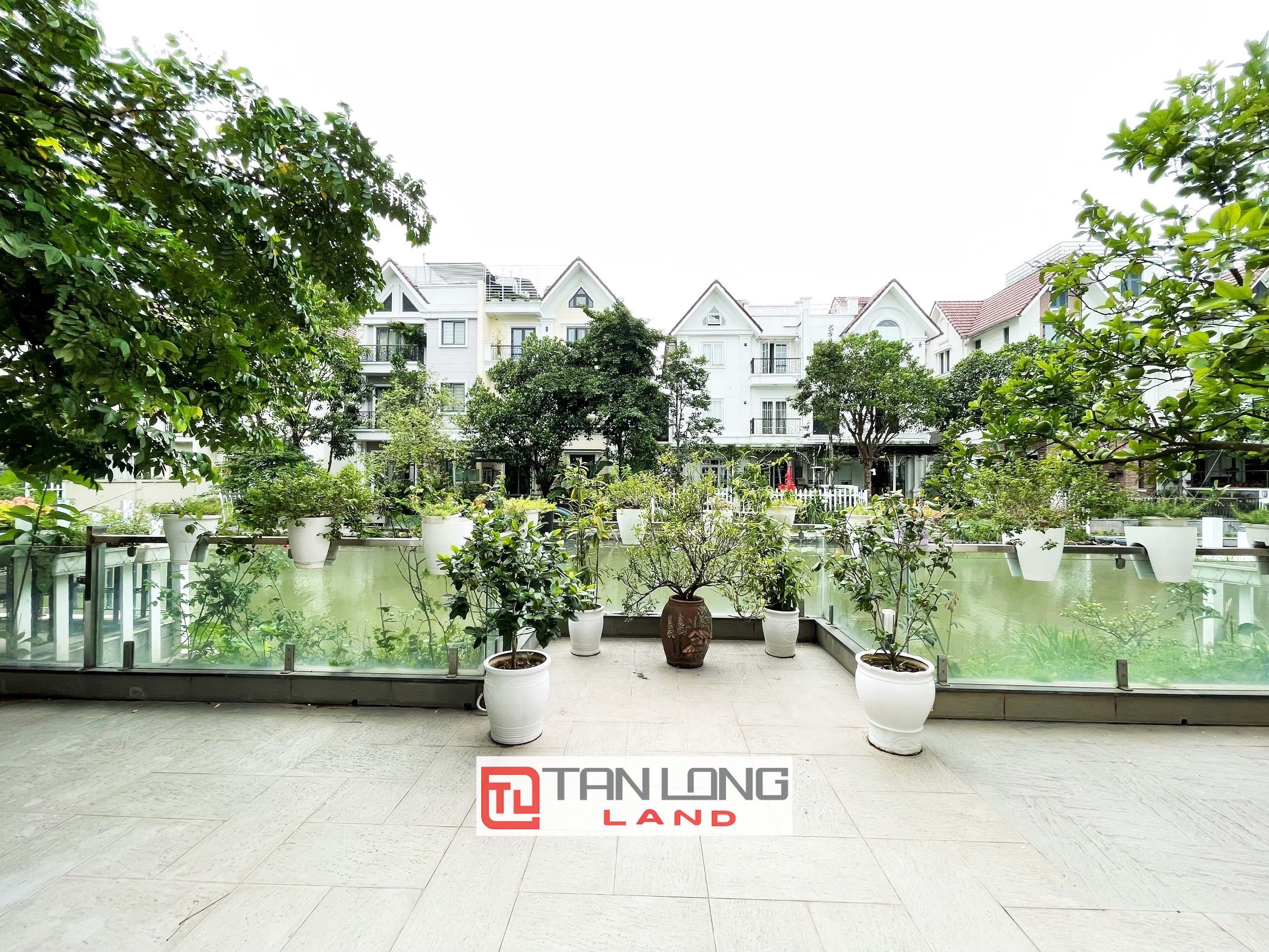 Cho thuê Biệt thự Đơn lập gần trường quốc tế BIS tại Vinhomes Riverside Long Biên 23