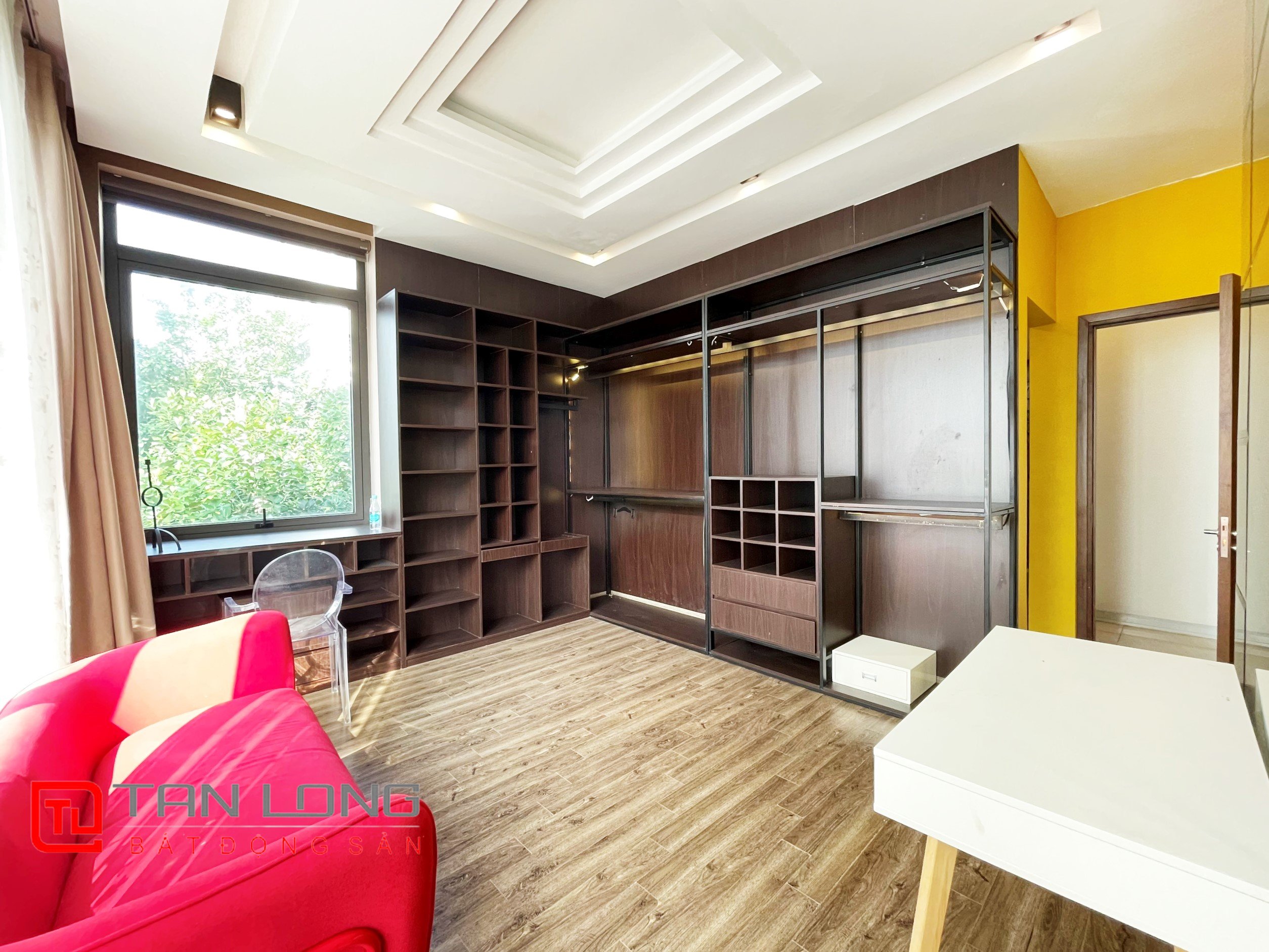 Cho thuê Biệt thự Đơn lập gần Trường Quốc tế BIS tại Vinhomes Riverside 11