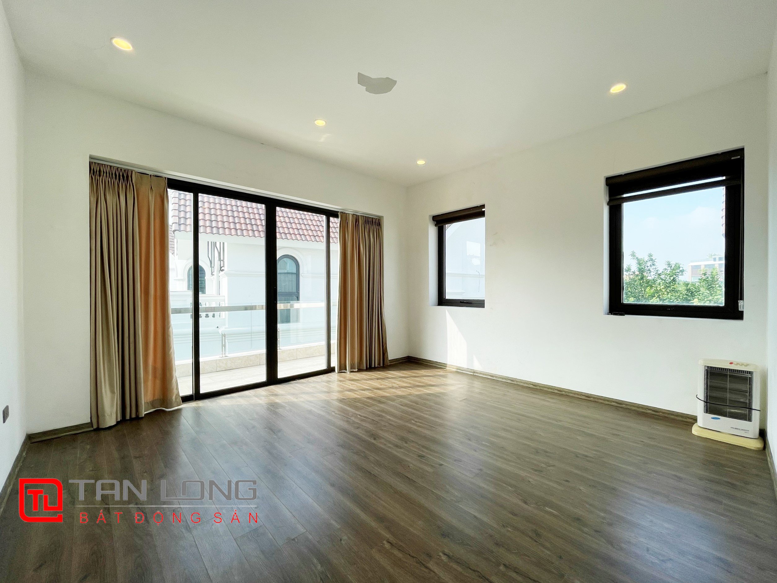 Cho thuê Biệt thự Đơn lập gần Trường Quốc tế BIS tại Vinhomes Riverside 15