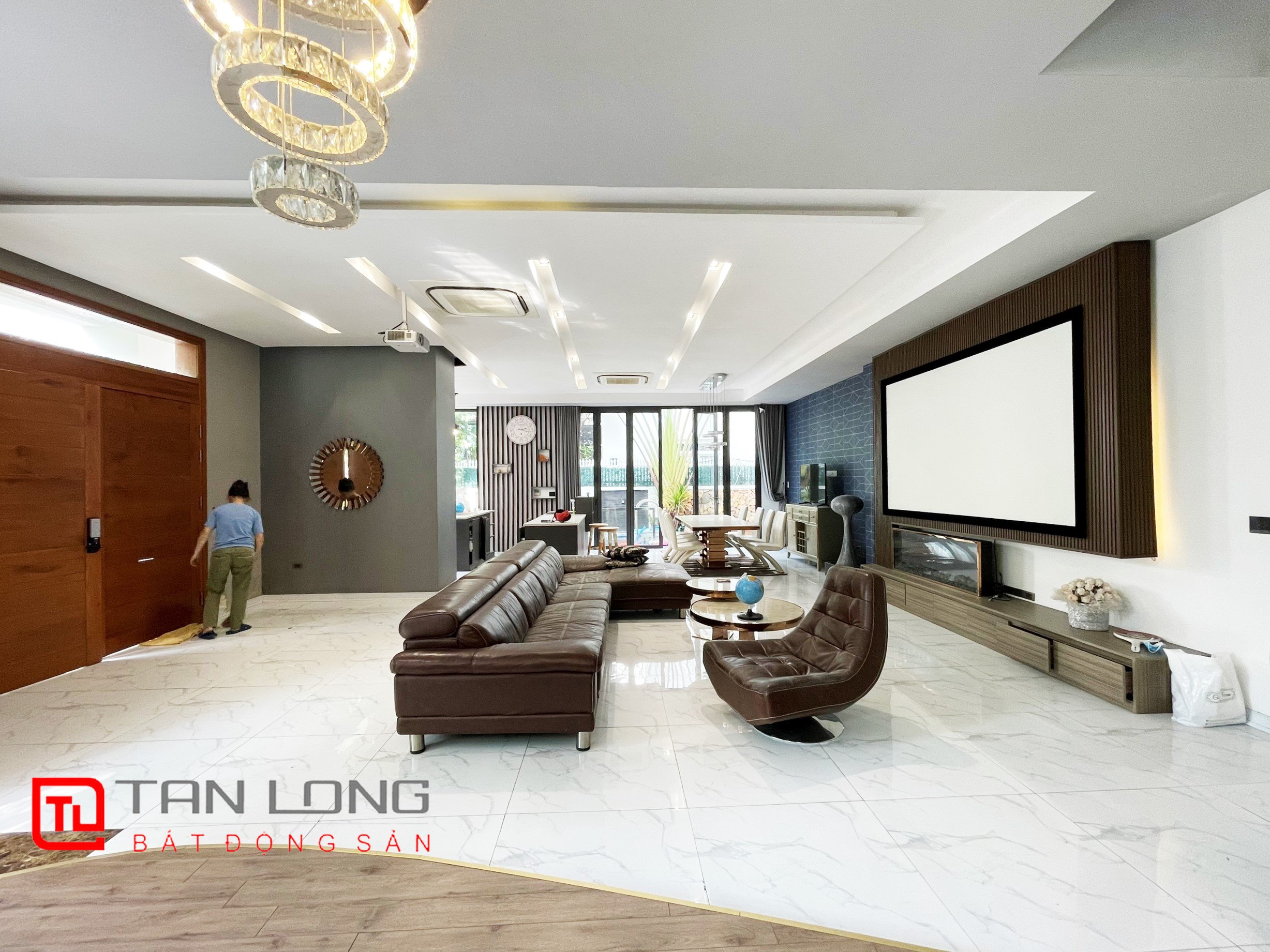 Cho thuê Biệt thự Đơn lập gần Trường Quốc tế BIS tại Vinhomes Riverside 2