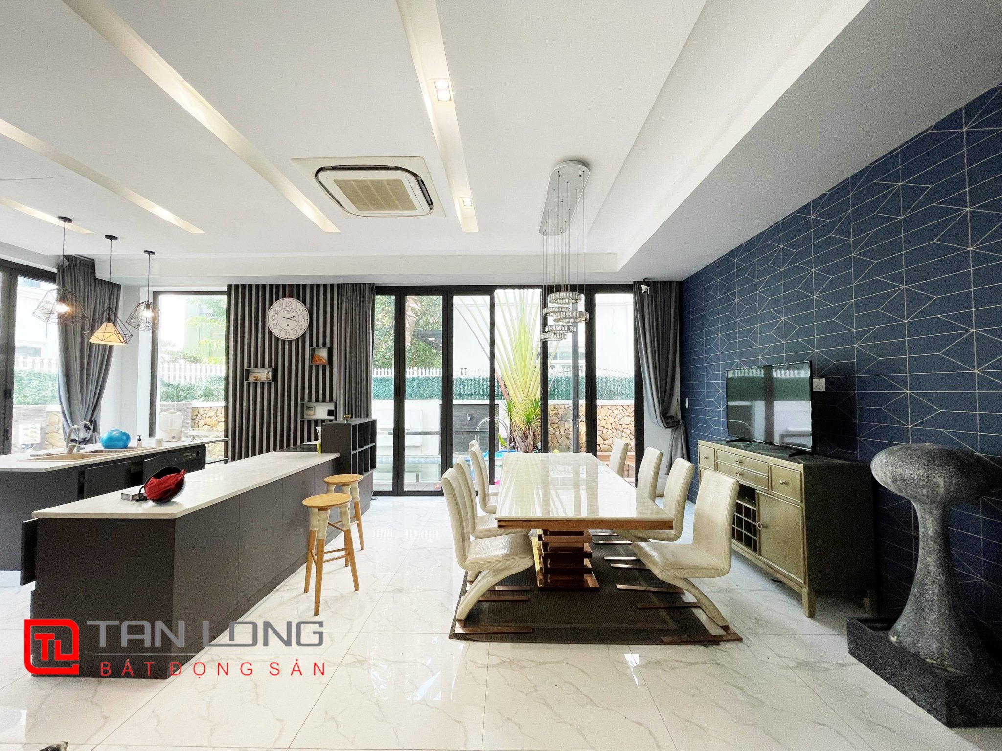 Cho thuê Biệt thự Đơn lập gần Trường Quốc tế BIS tại Vinhomes Riverside 3
