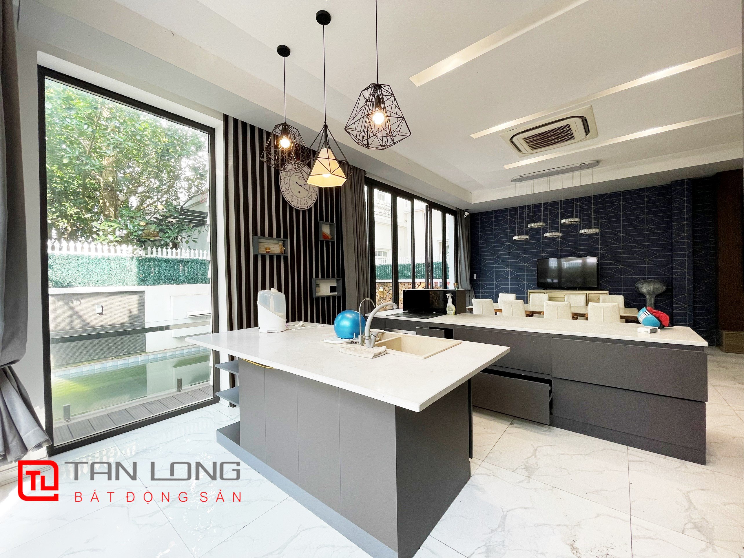 Cho thuê Biệt thự Đơn lập gần Trường Quốc tế BIS tại Vinhomes Riverside 4